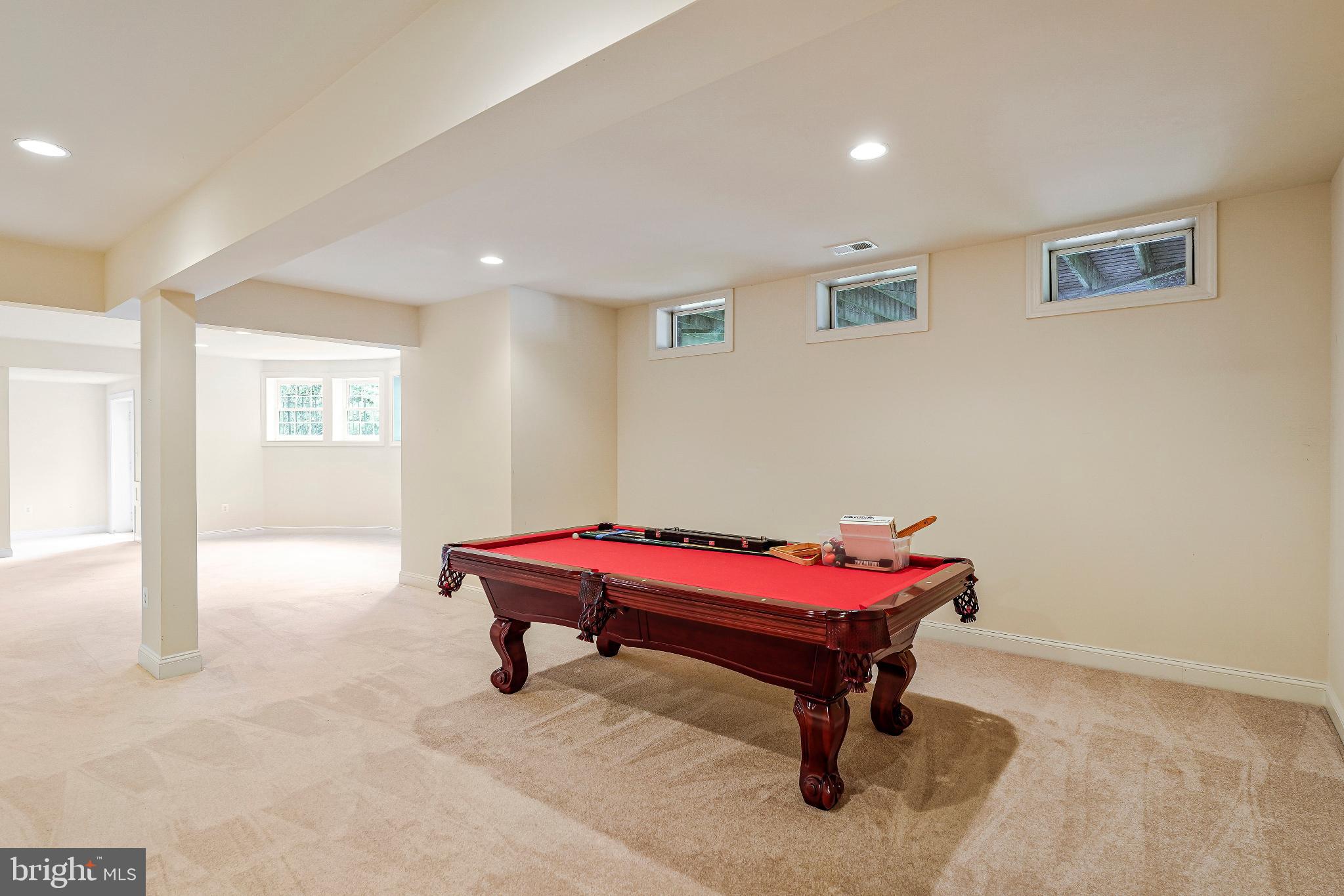 TYSONS CORNER - Residential