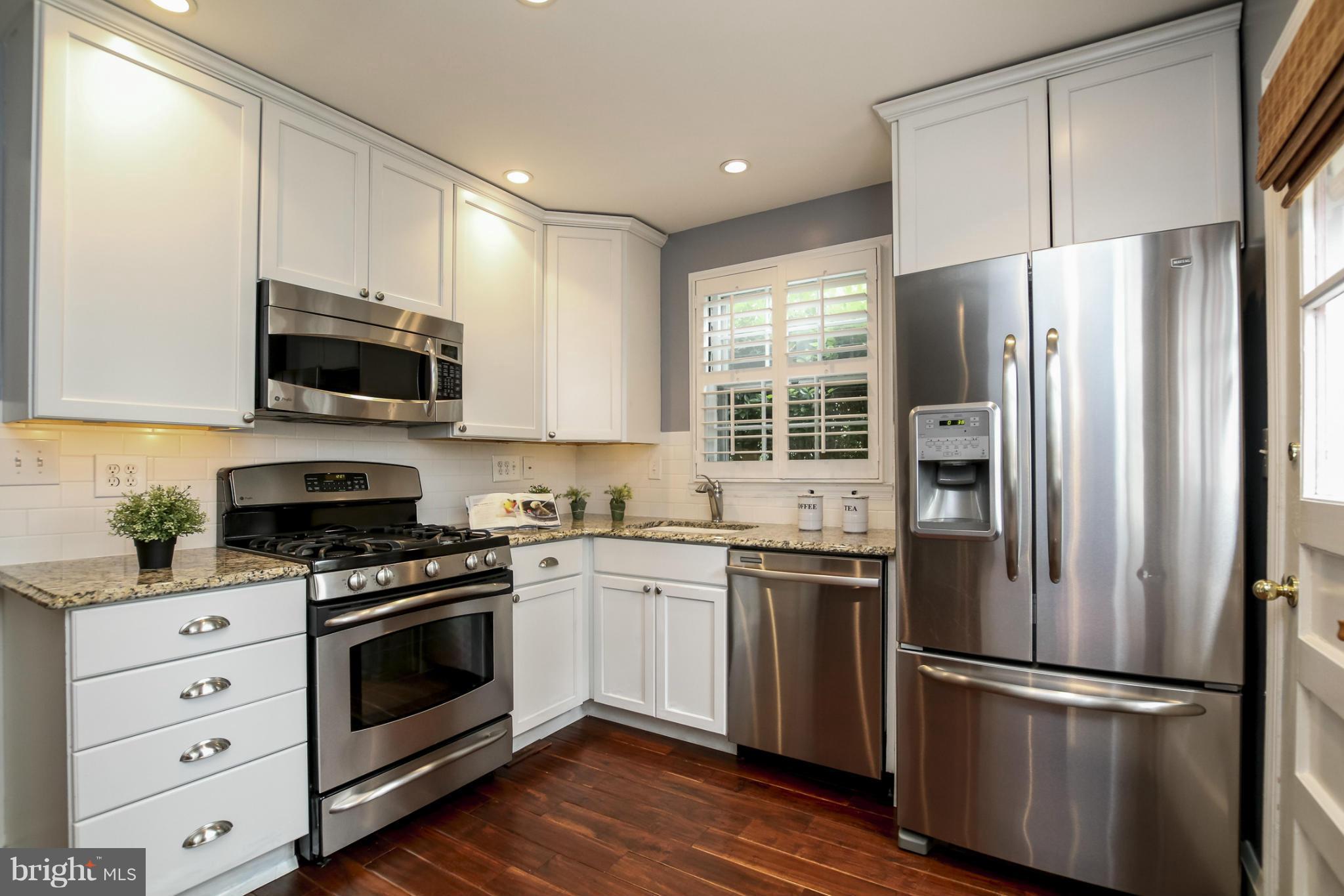 GREATER HOMELAND HISTORIC DISTRICT - Residential