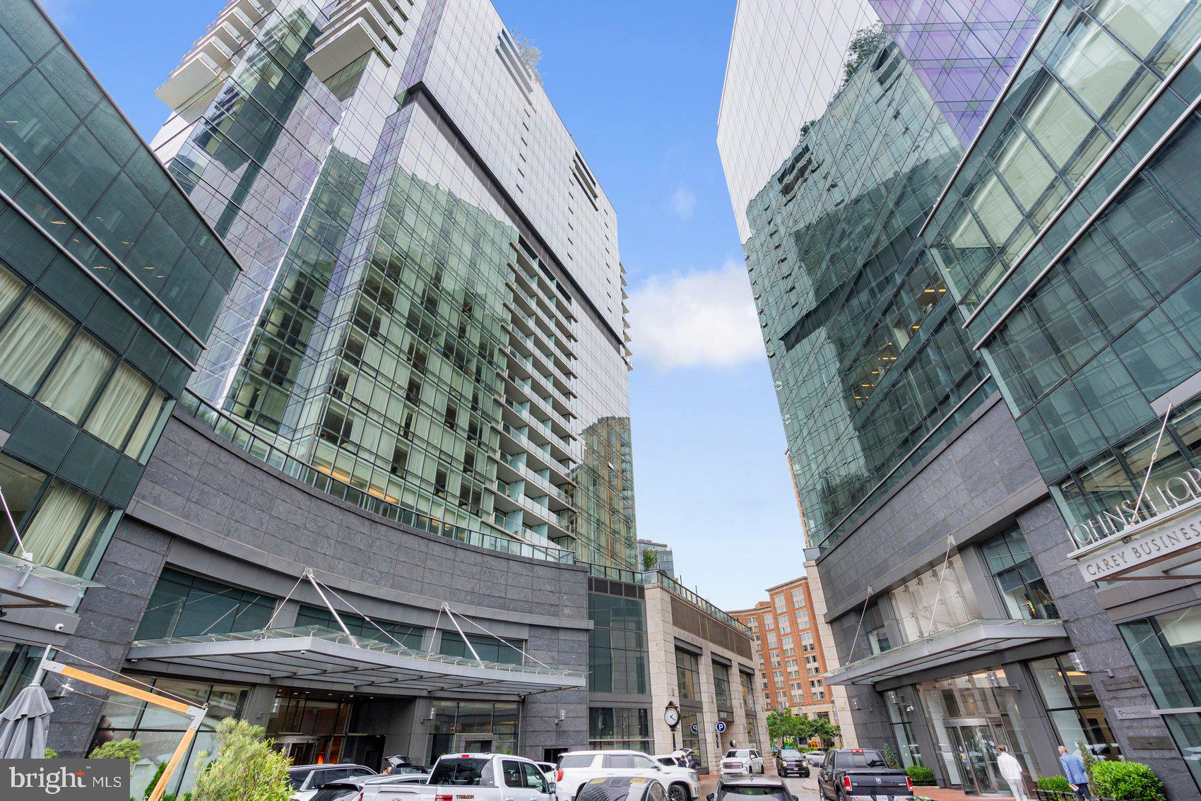 FOUR SEASONS PRIVATE RESIDENCES - Residential Lease