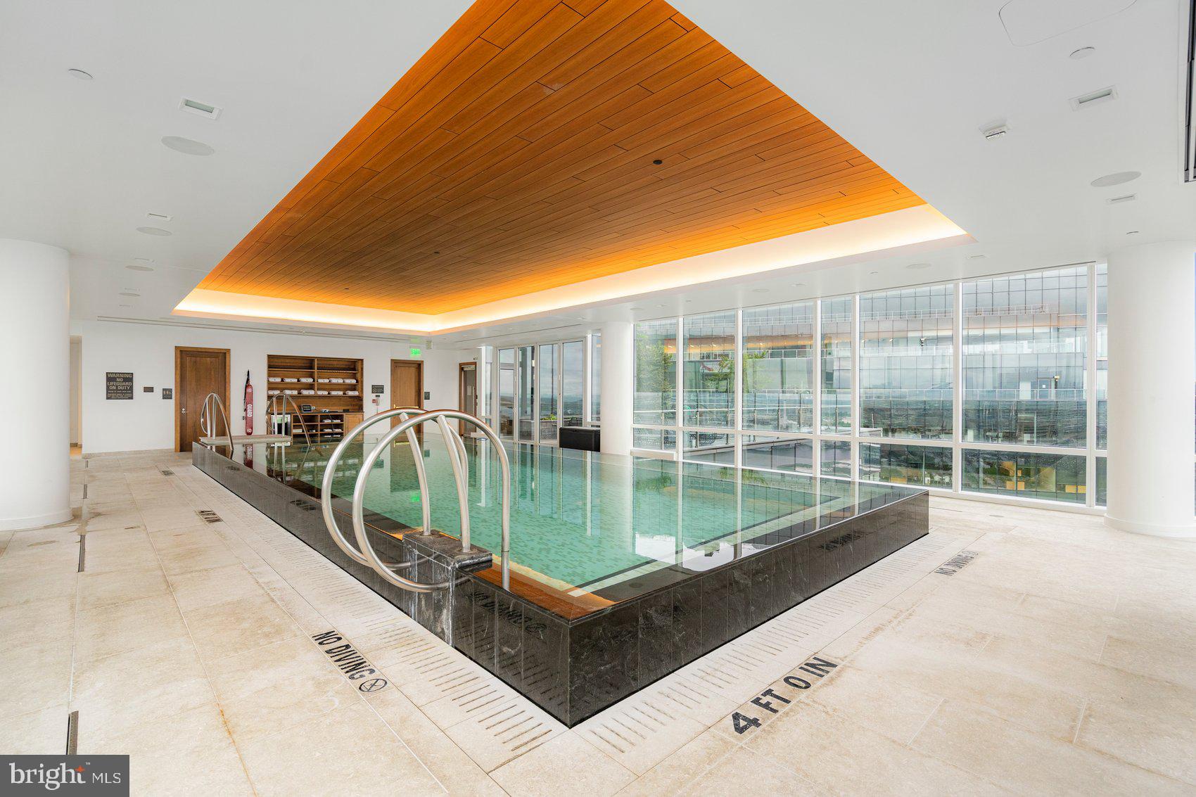 FOUR SEASONS PRIVATE RESIDENCES - Residential Lease