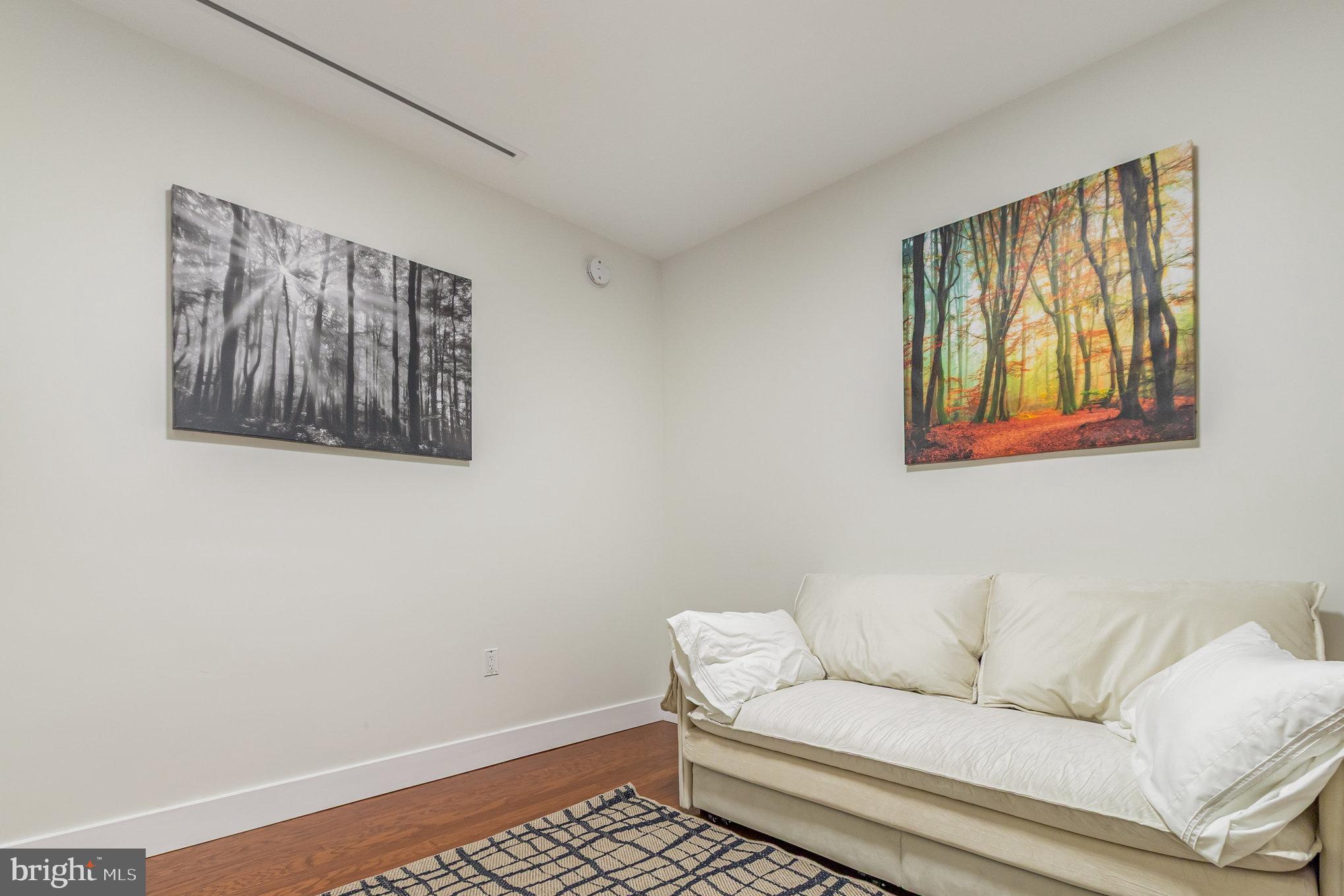 FOUR SEASONS PRIVATE RESIDENCES - Residential Lease