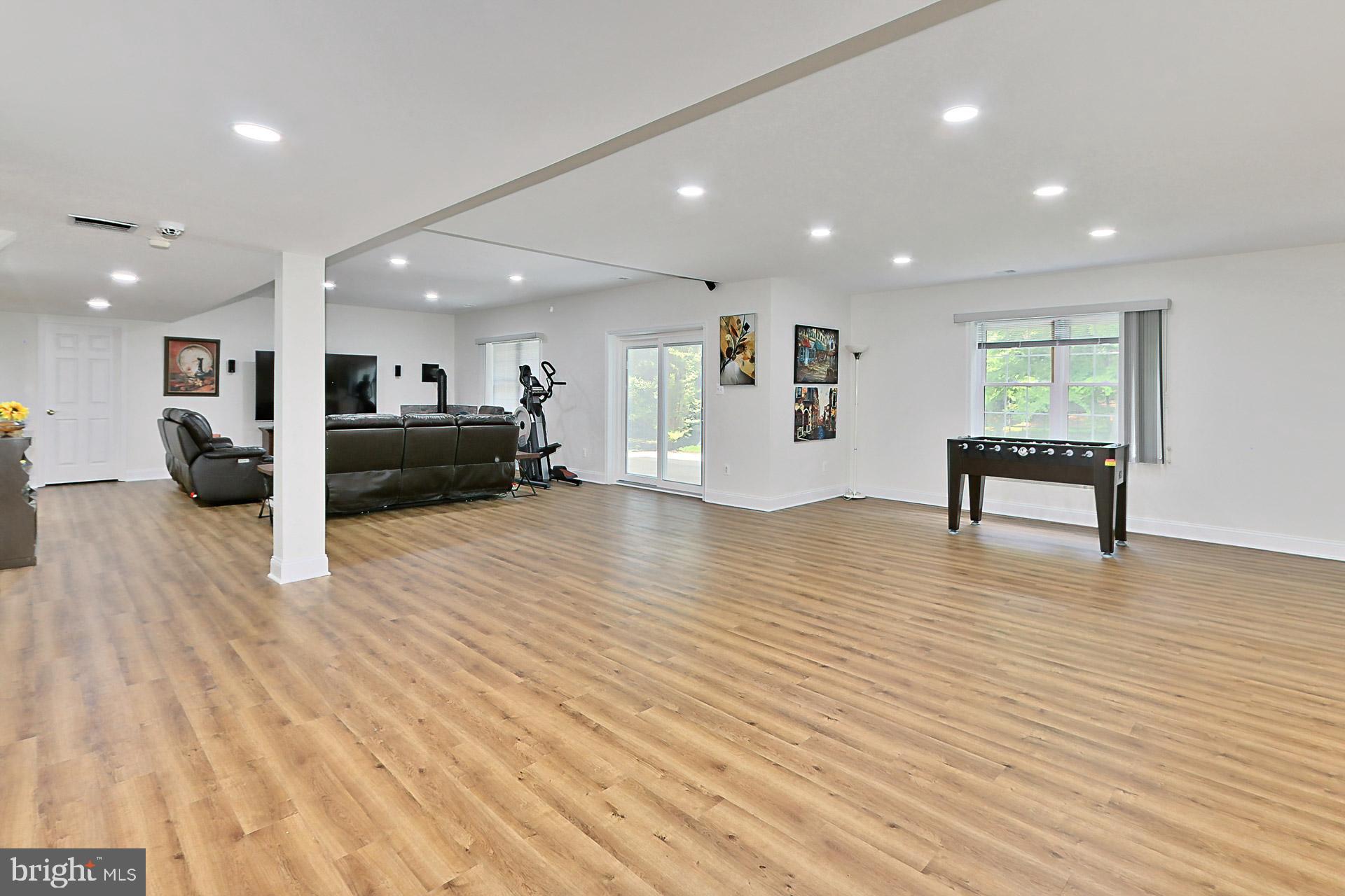 POPES HEAD ESTATES - Residential