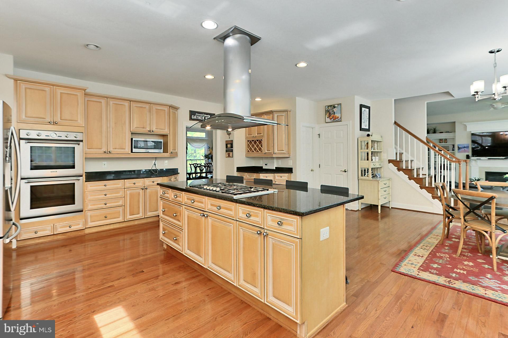 POPES HEAD ESTATES - Residential