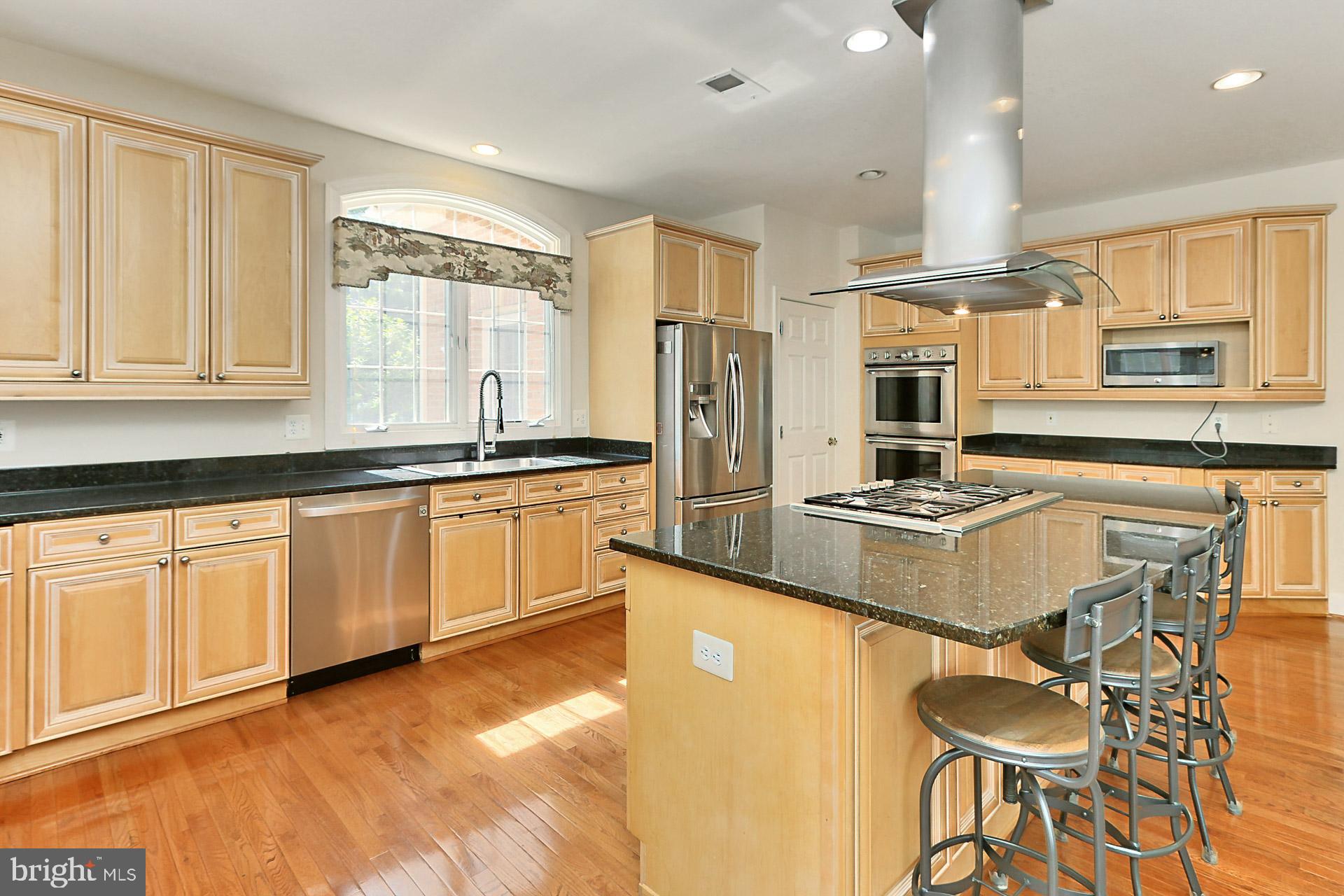 POPES HEAD ESTATES - Residential