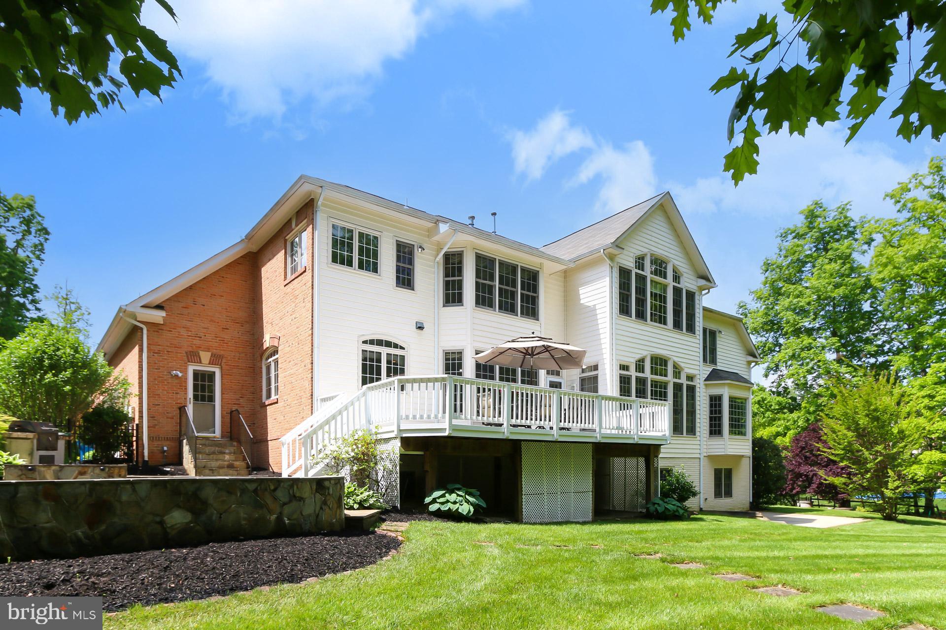 POPES HEAD ESTATES - Residential