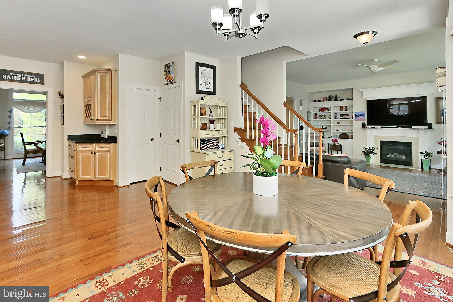 POPES HEAD ESTATES - Residential