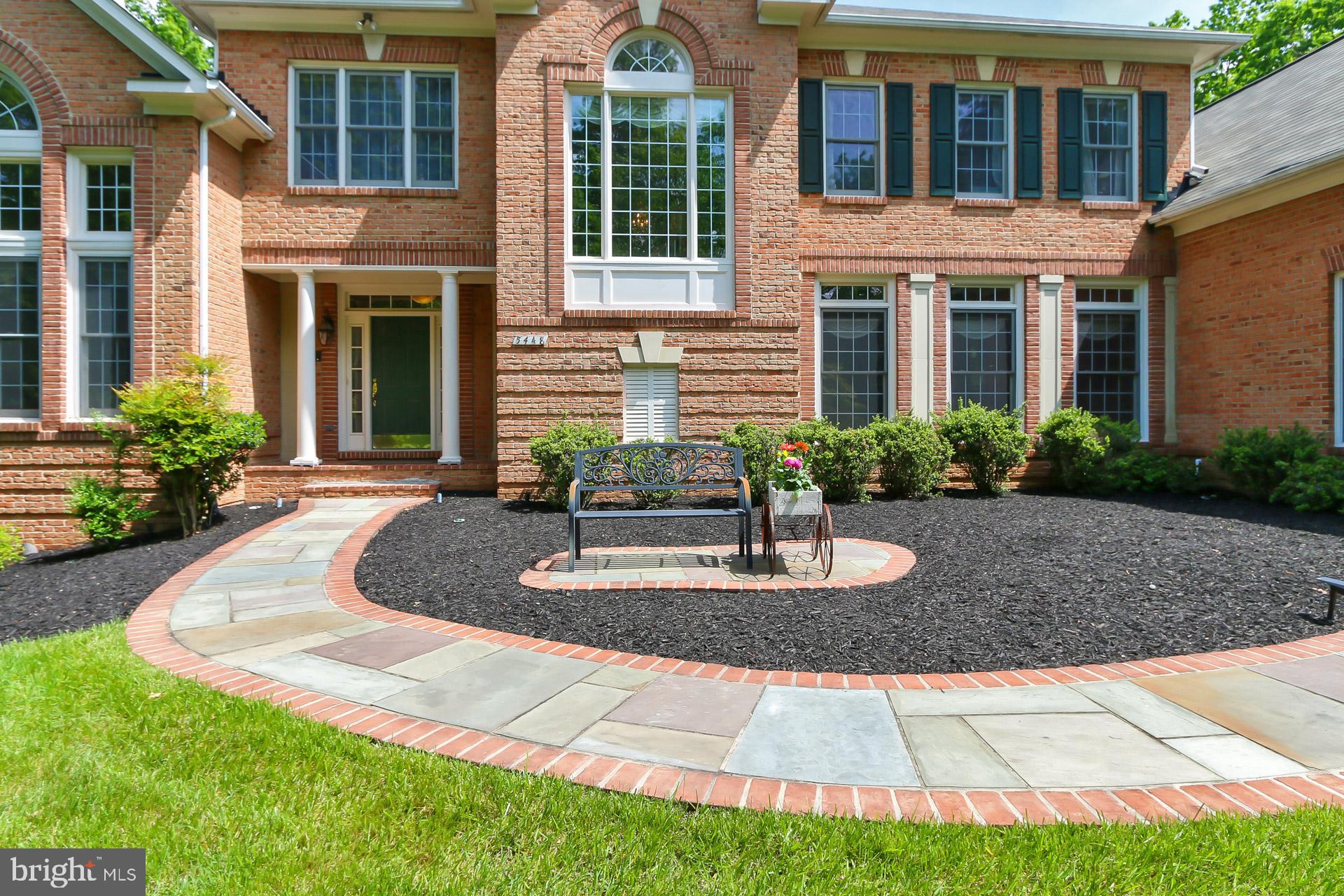 POPES HEAD ESTATES - Residential