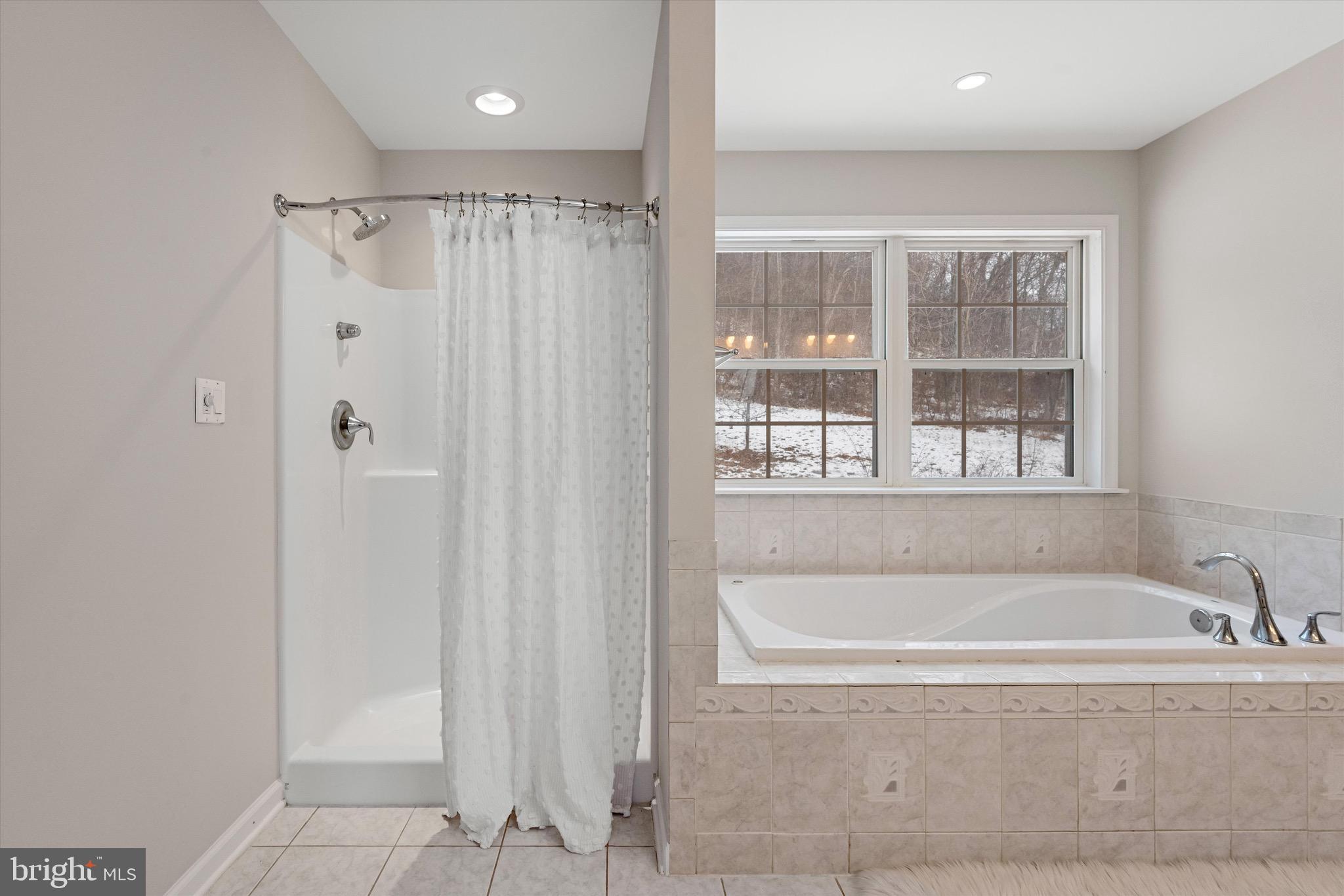 ESTATES AT CLAYTONS REST - Residential