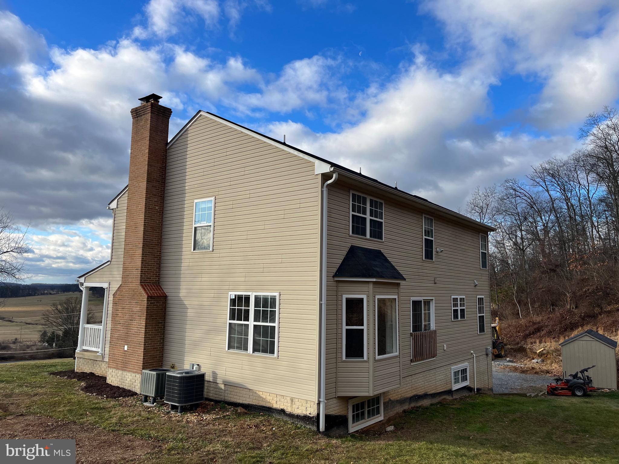 ESTATES AT CLAYTONS REST - Residential