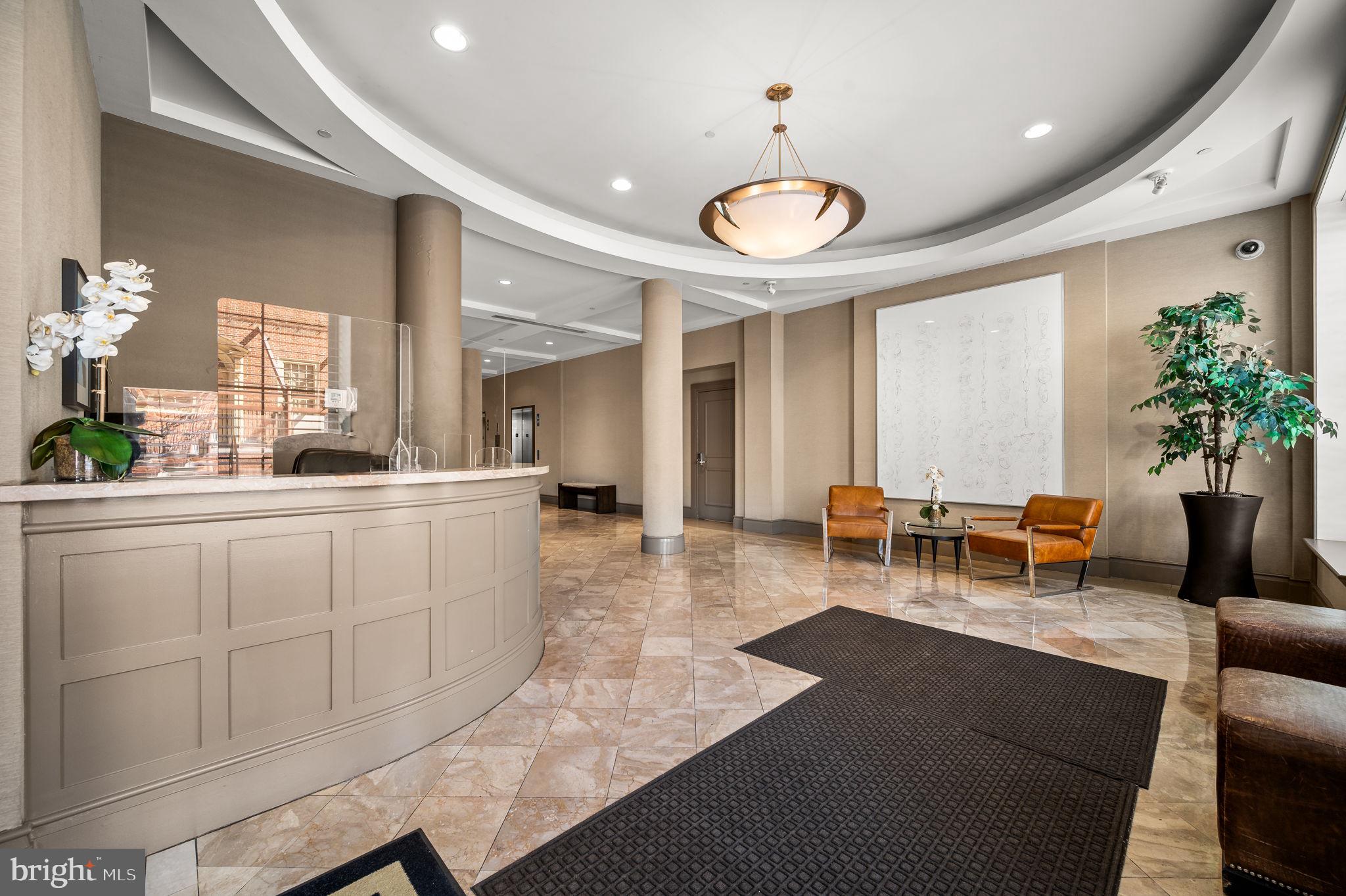 SOCIETY HILL - Residential