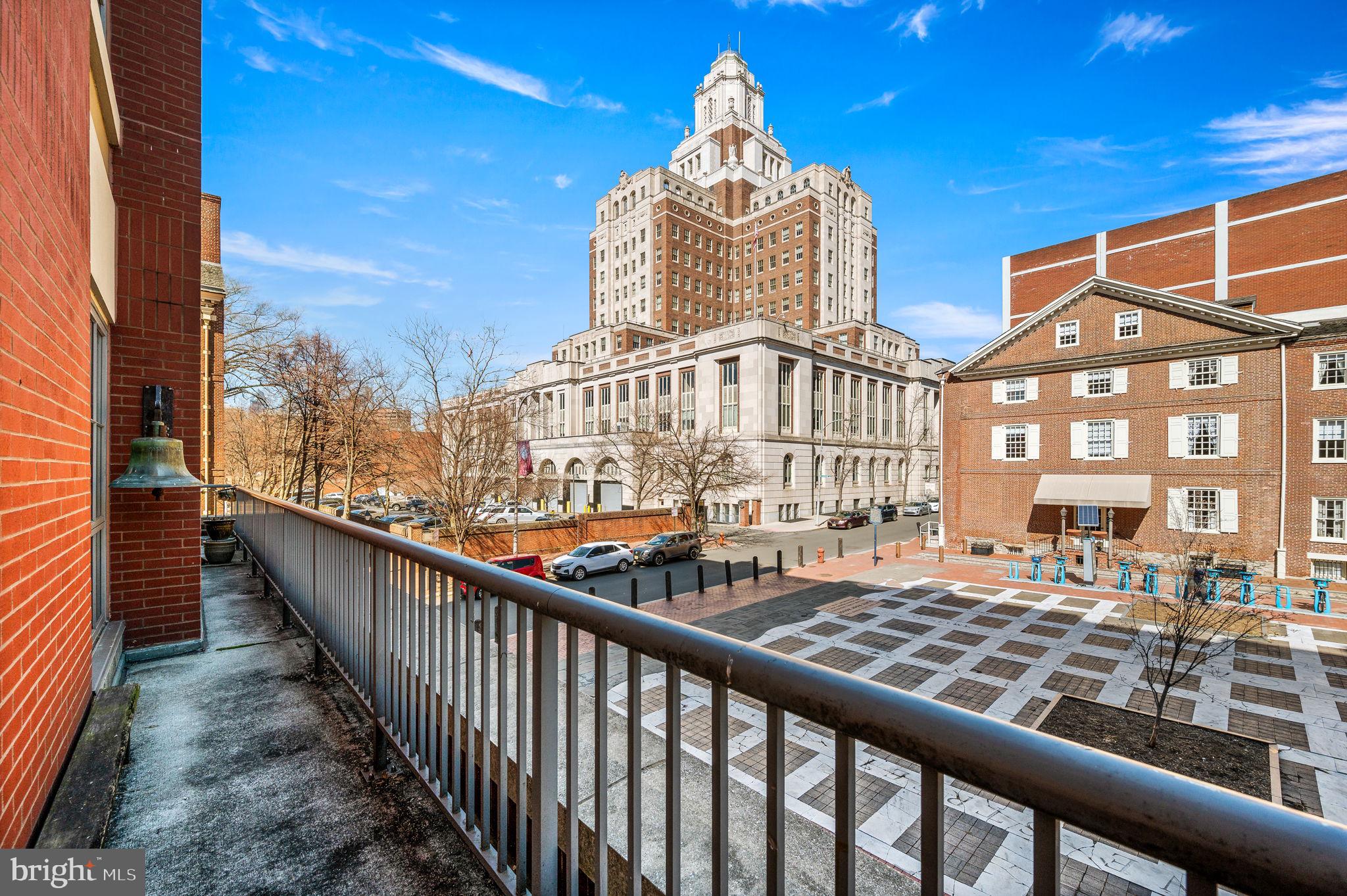 SOCIETY HILL - Residential