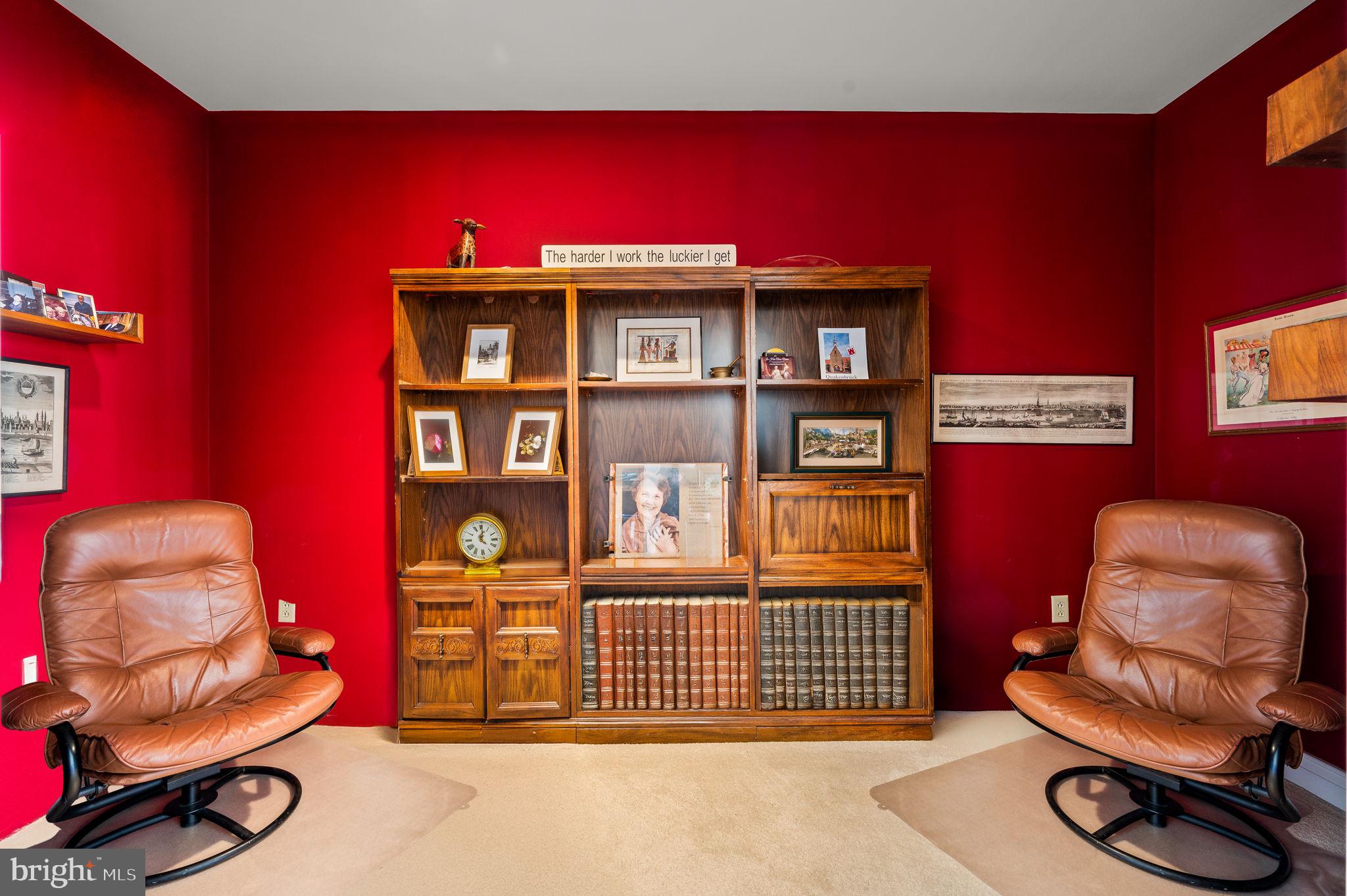 SOCIETY HILL - Residential