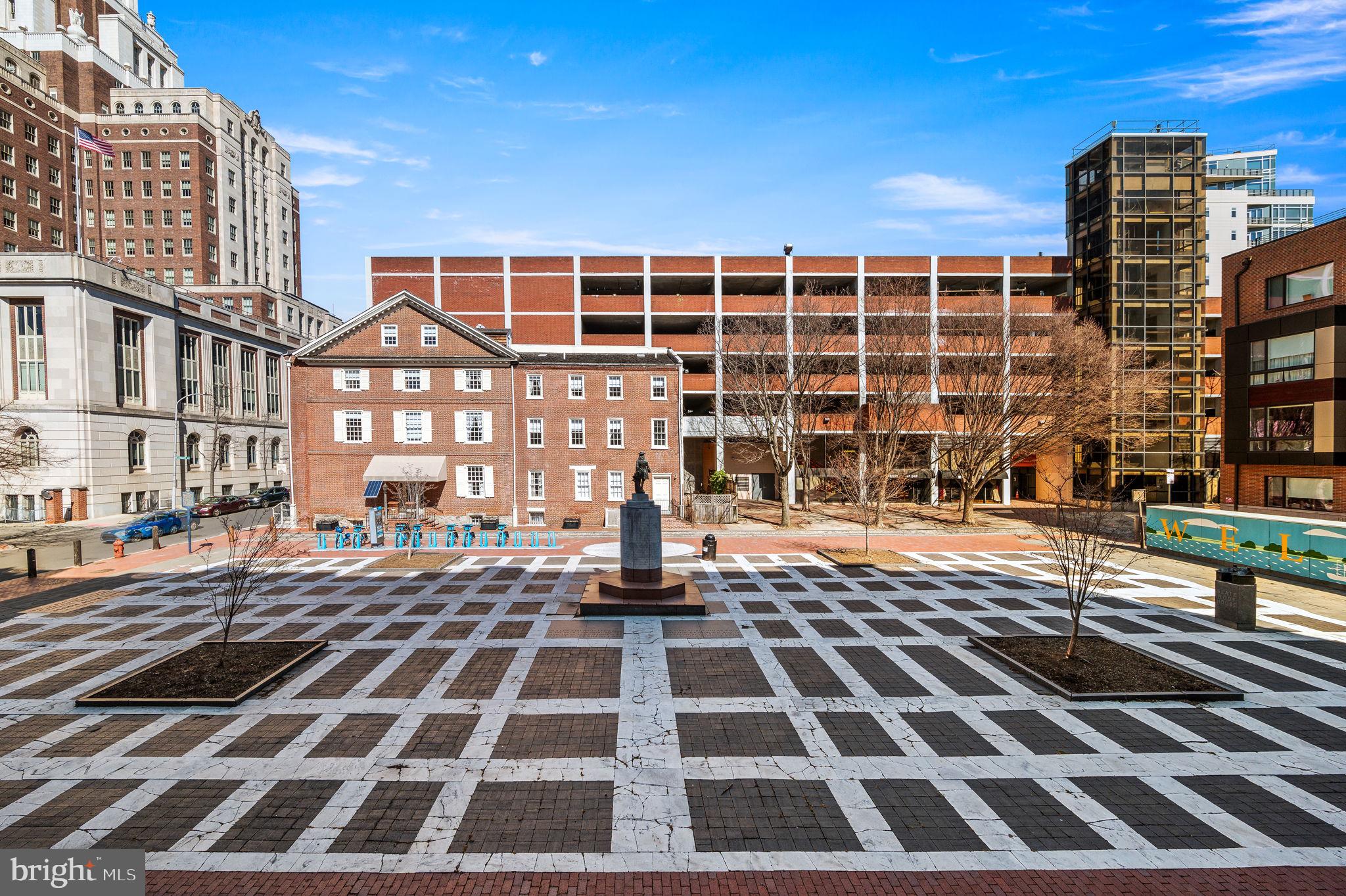 SOCIETY HILL - Residential