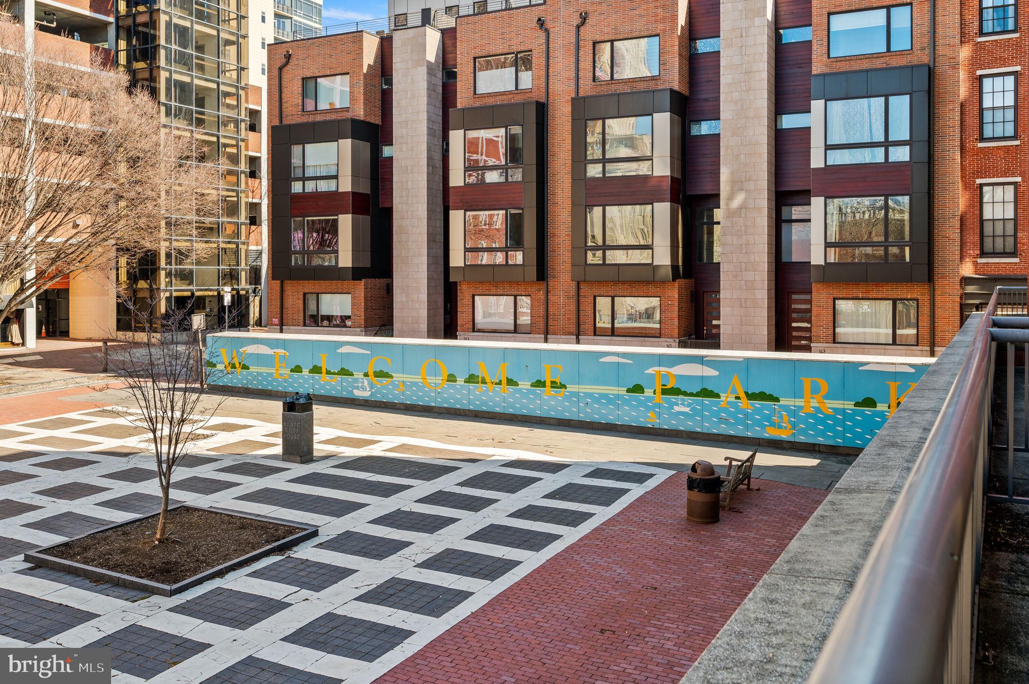 SOCIETY HILL - Residential