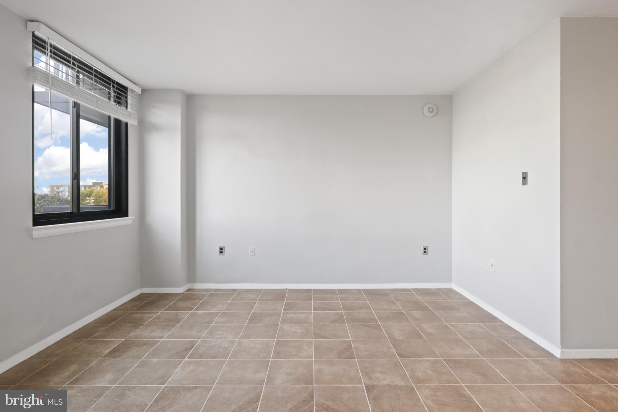 OLD TOWN NORTH - Residential Lease