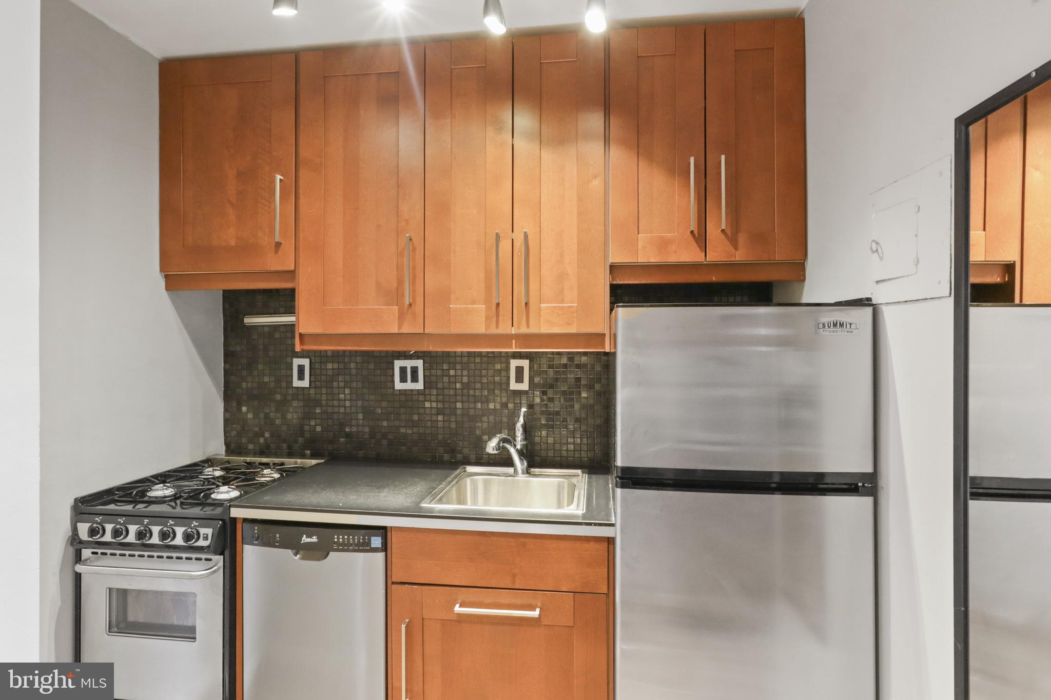 OLD TOWN NORTH - Residential Lease