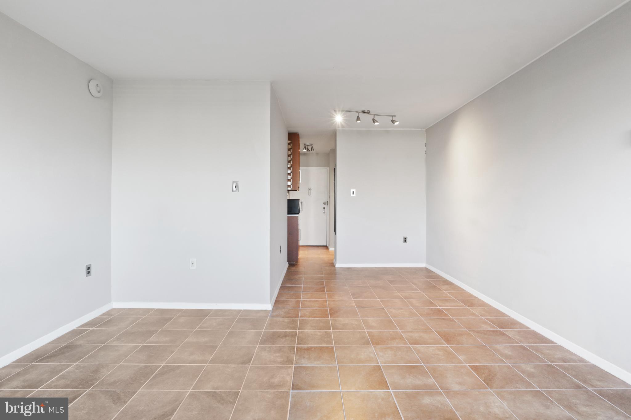 OLD TOWN NORTH - Residential Lease