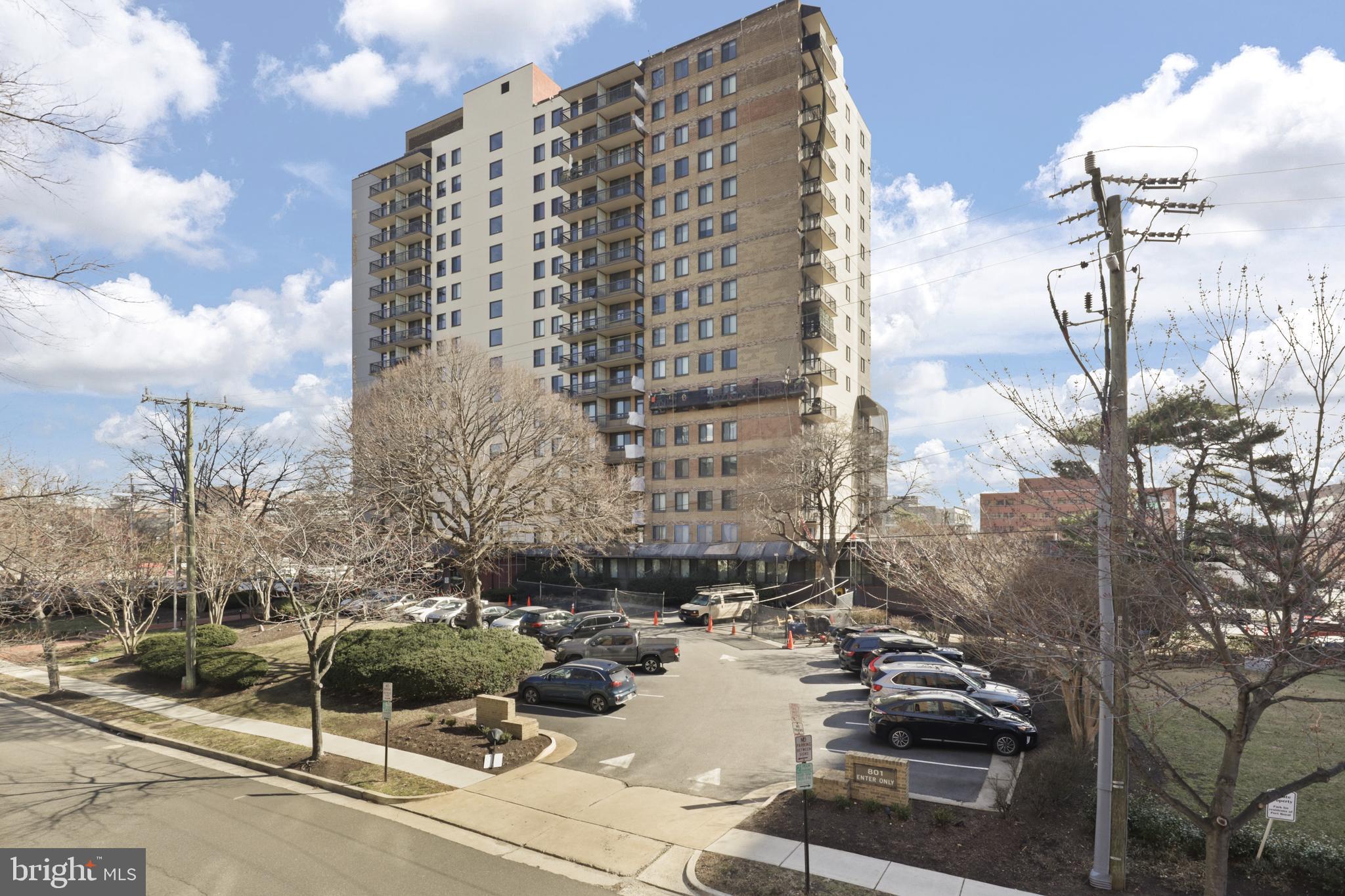 OLD TOWN NORTH - Residential Lease