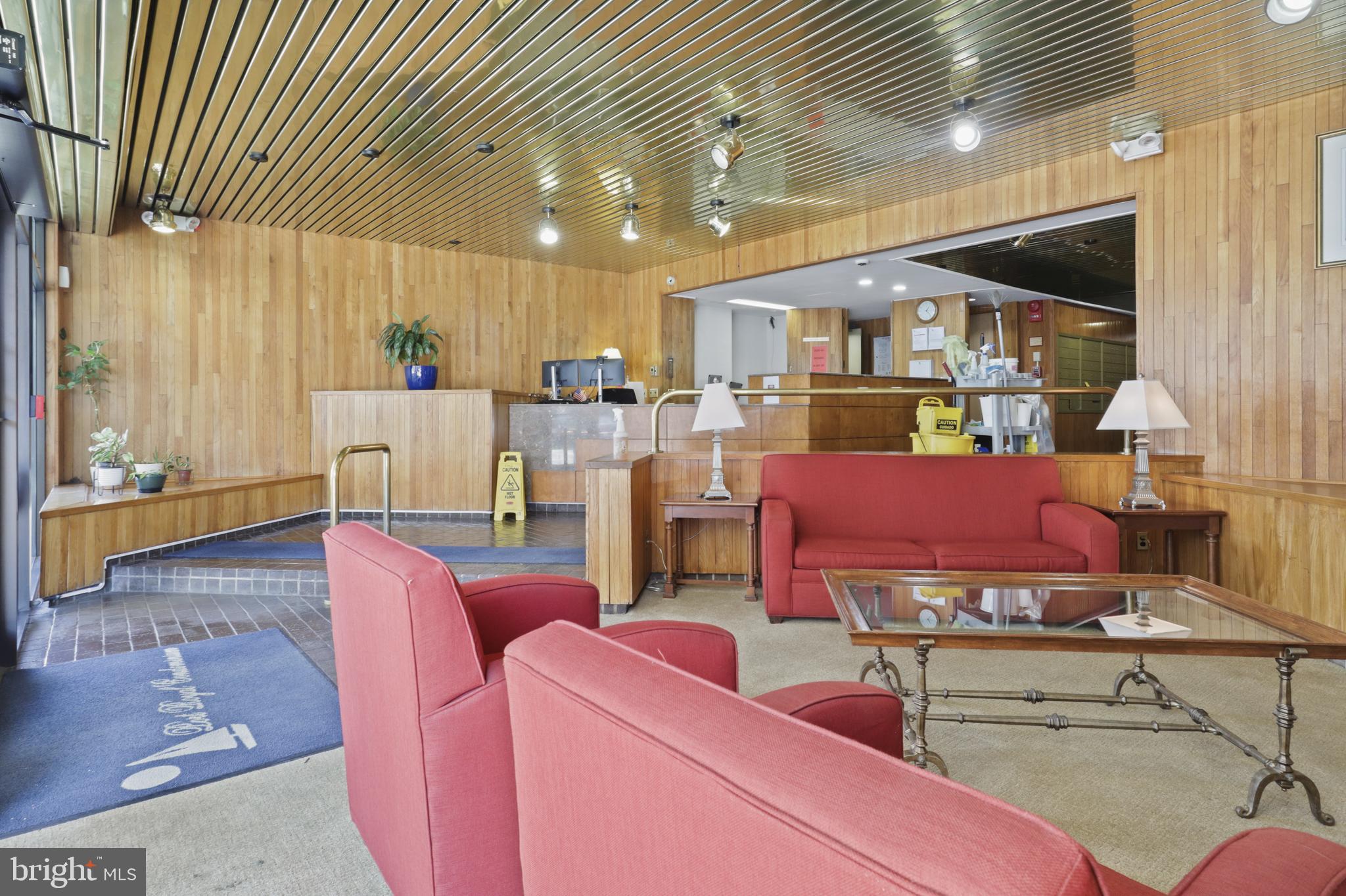 OLD TOWN NORTH - Residential Lease