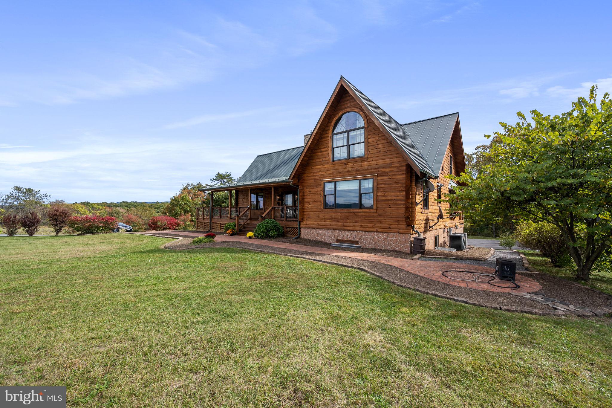 447 FABLE ROAD