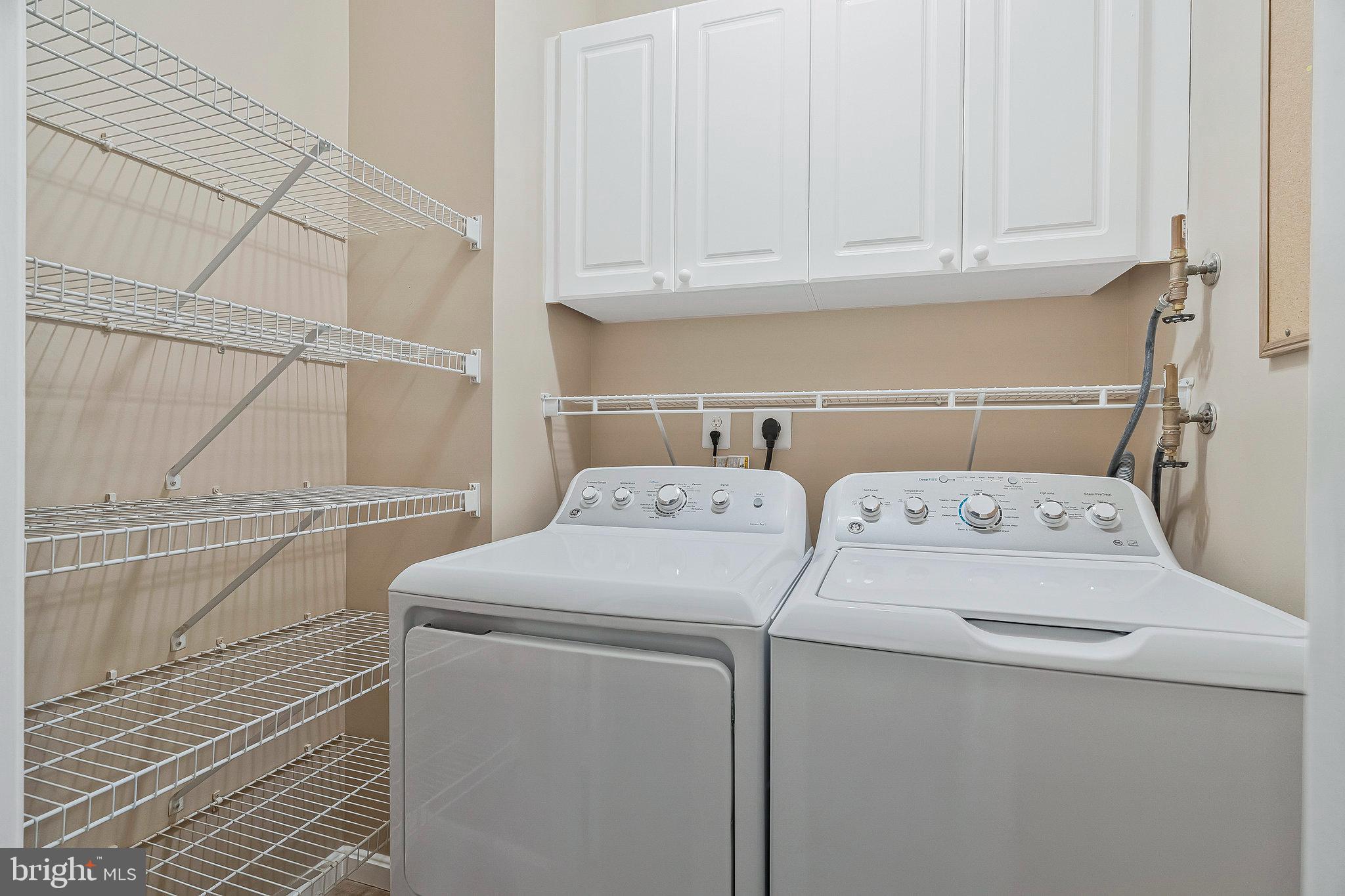 LANSDOWNE WOODS LEISURE WORLD - Residential