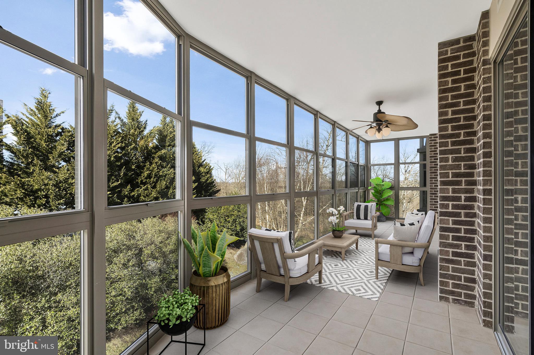 LANSDOWNE WOODS LEISURE WORLD - Residential