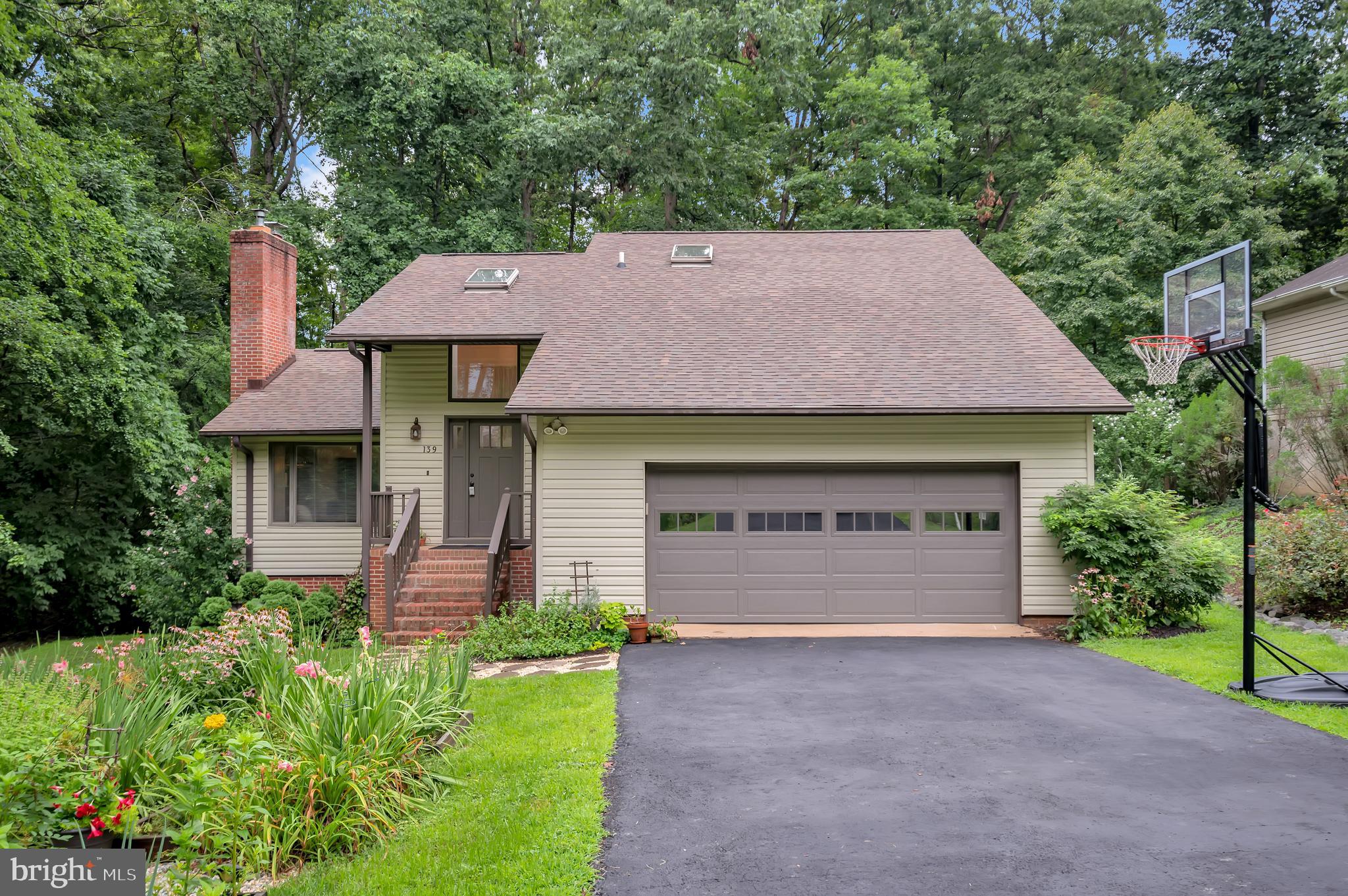 LAKE OF THE WOODS - Residential