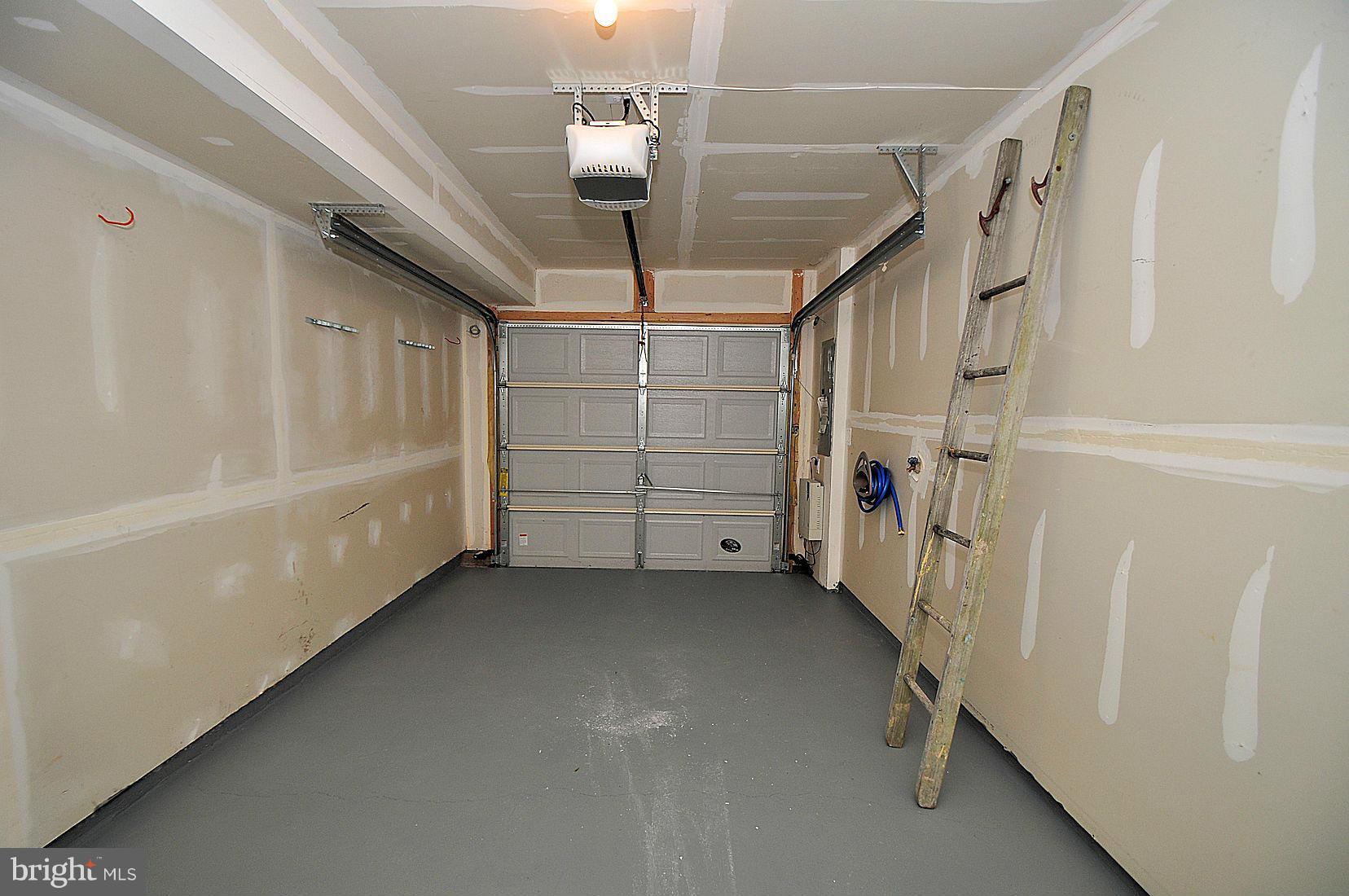 TANYARD SPRINGS - Residential Lease