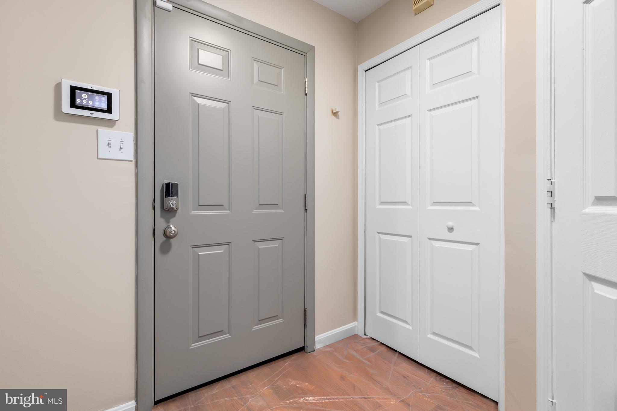 HILL OAKS CONDO PHASE 1- - Residential