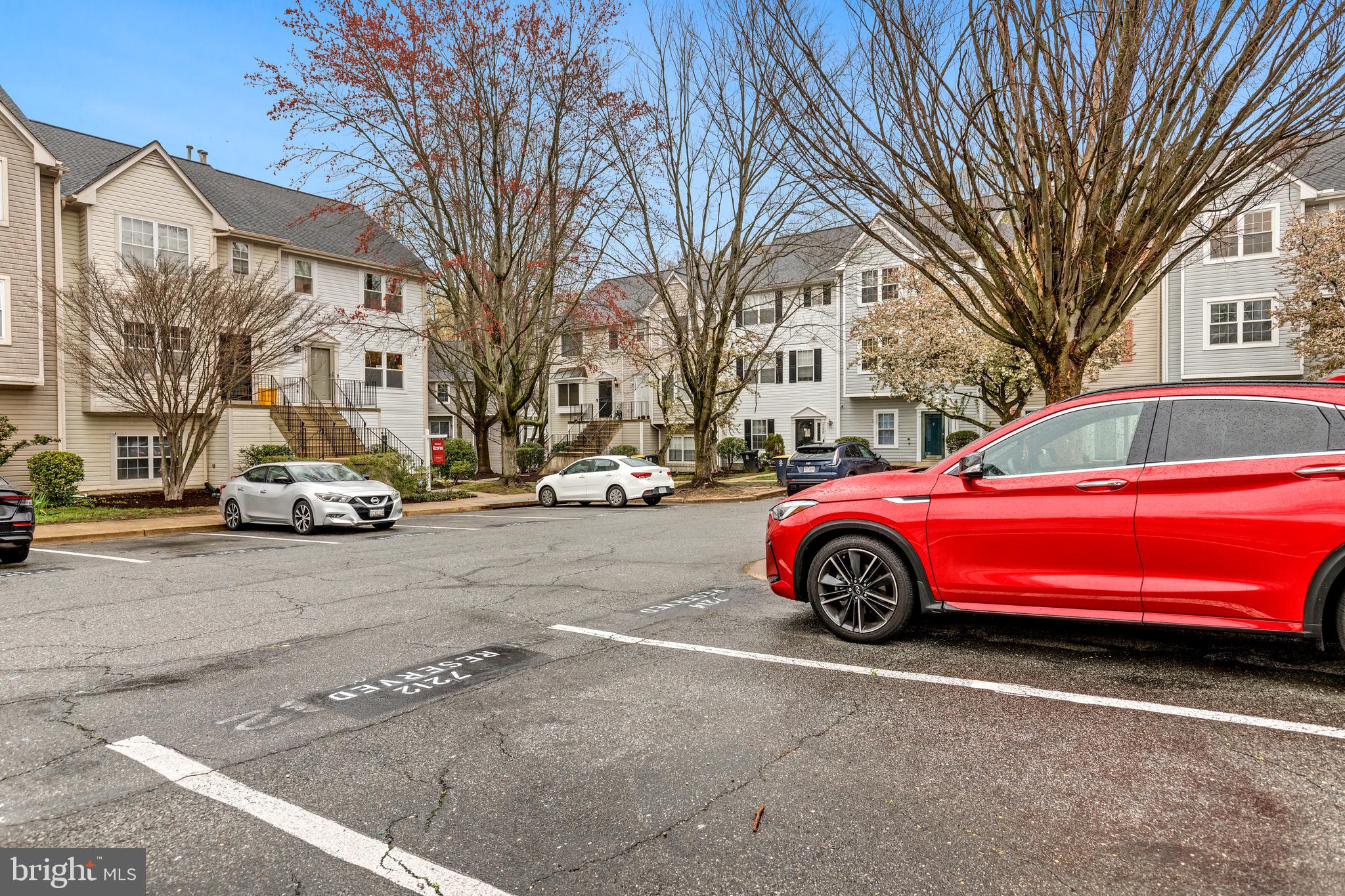 HILL OAKS CONDO PHASE 1- - Residential