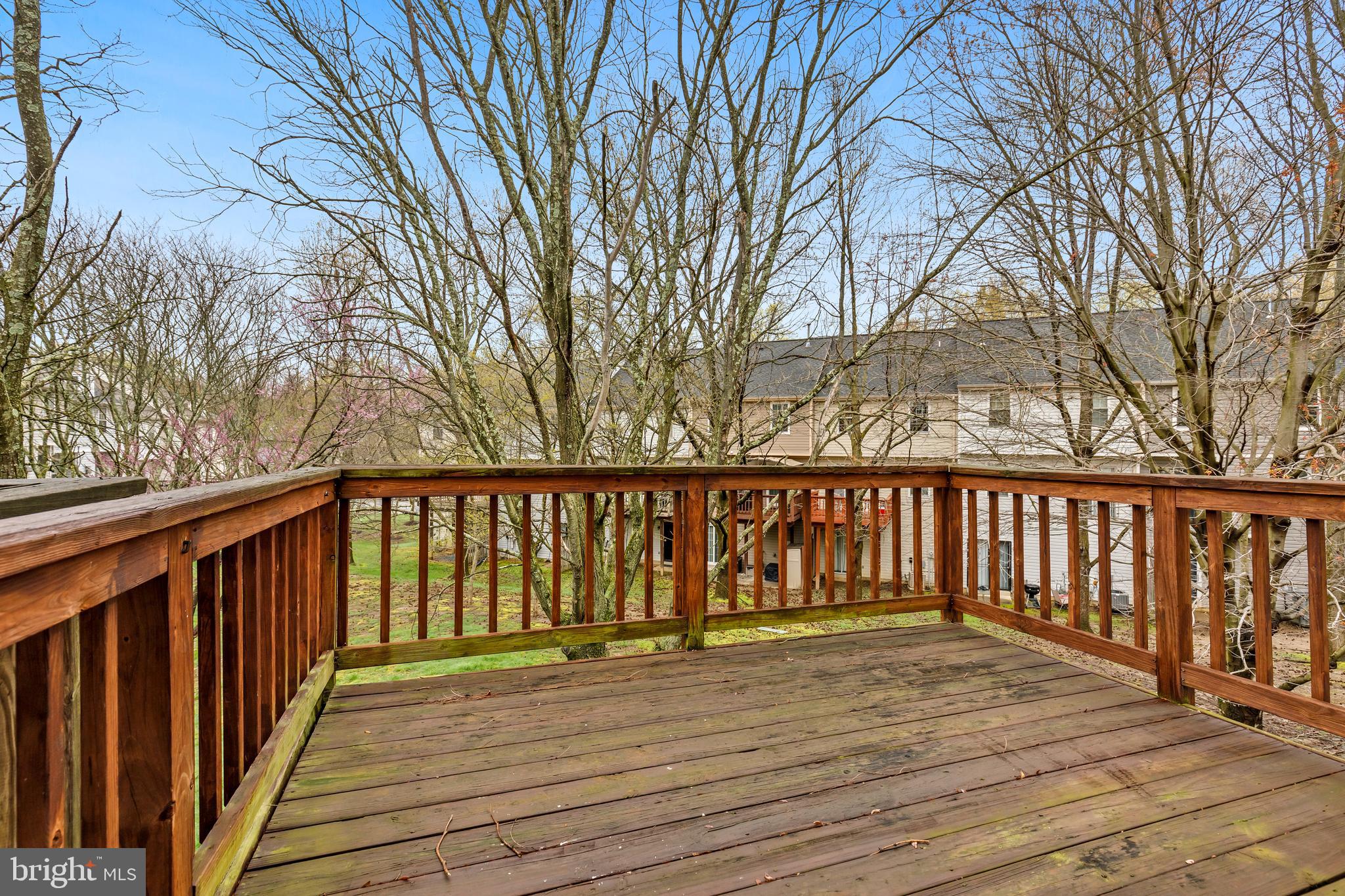 HILL OAKS CONDO PHASE 1- - Residential