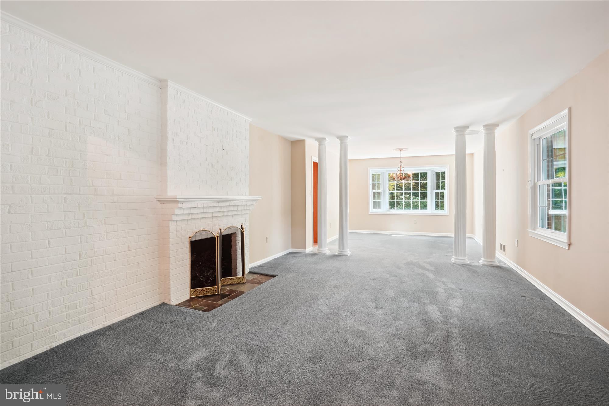 RESTON - Residential