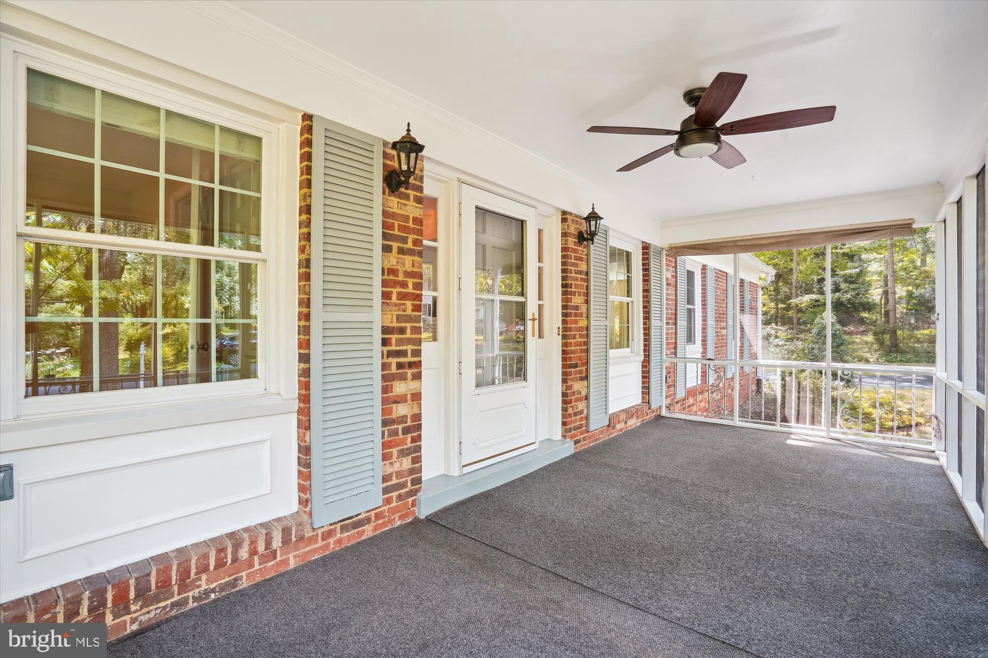 RESTON - Residential