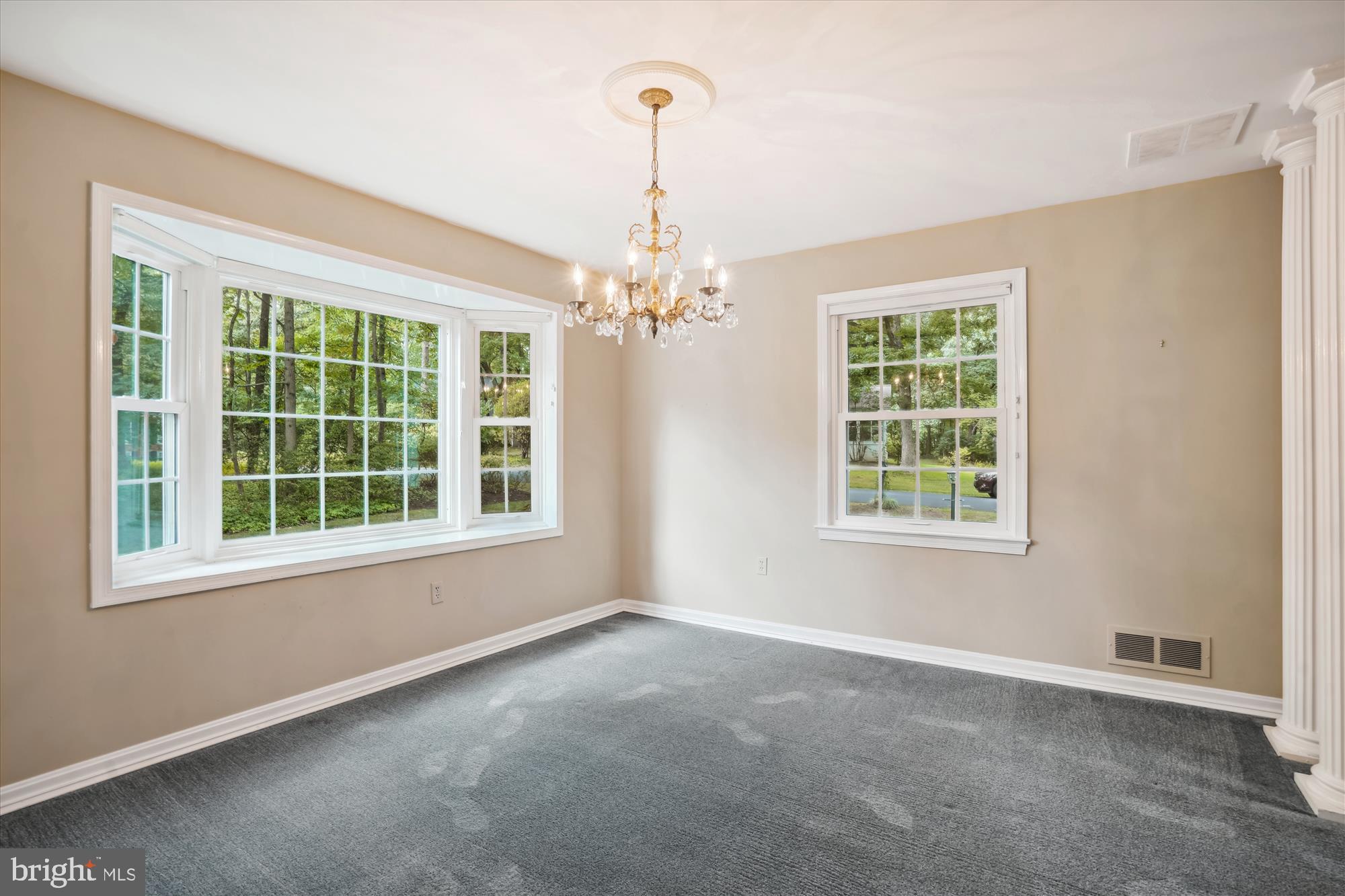 RESTON - Residential