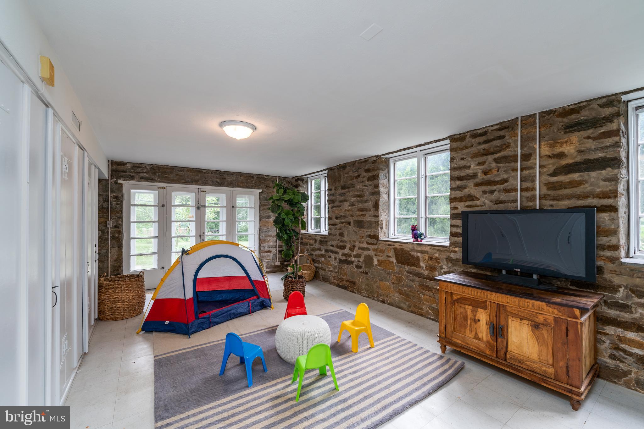 ORCHARD RIDGE - Residential