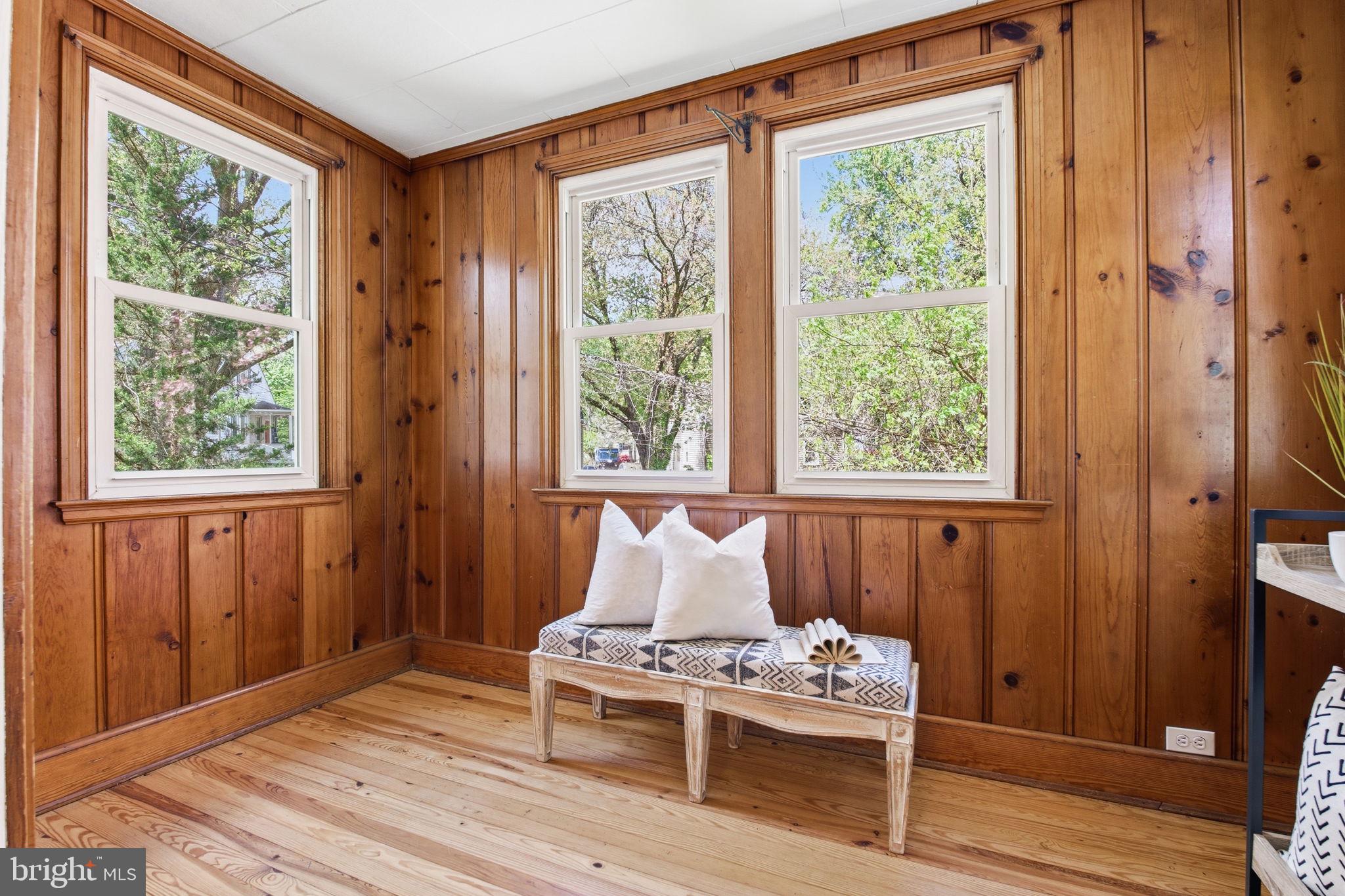 LAKE WALKER - Residential