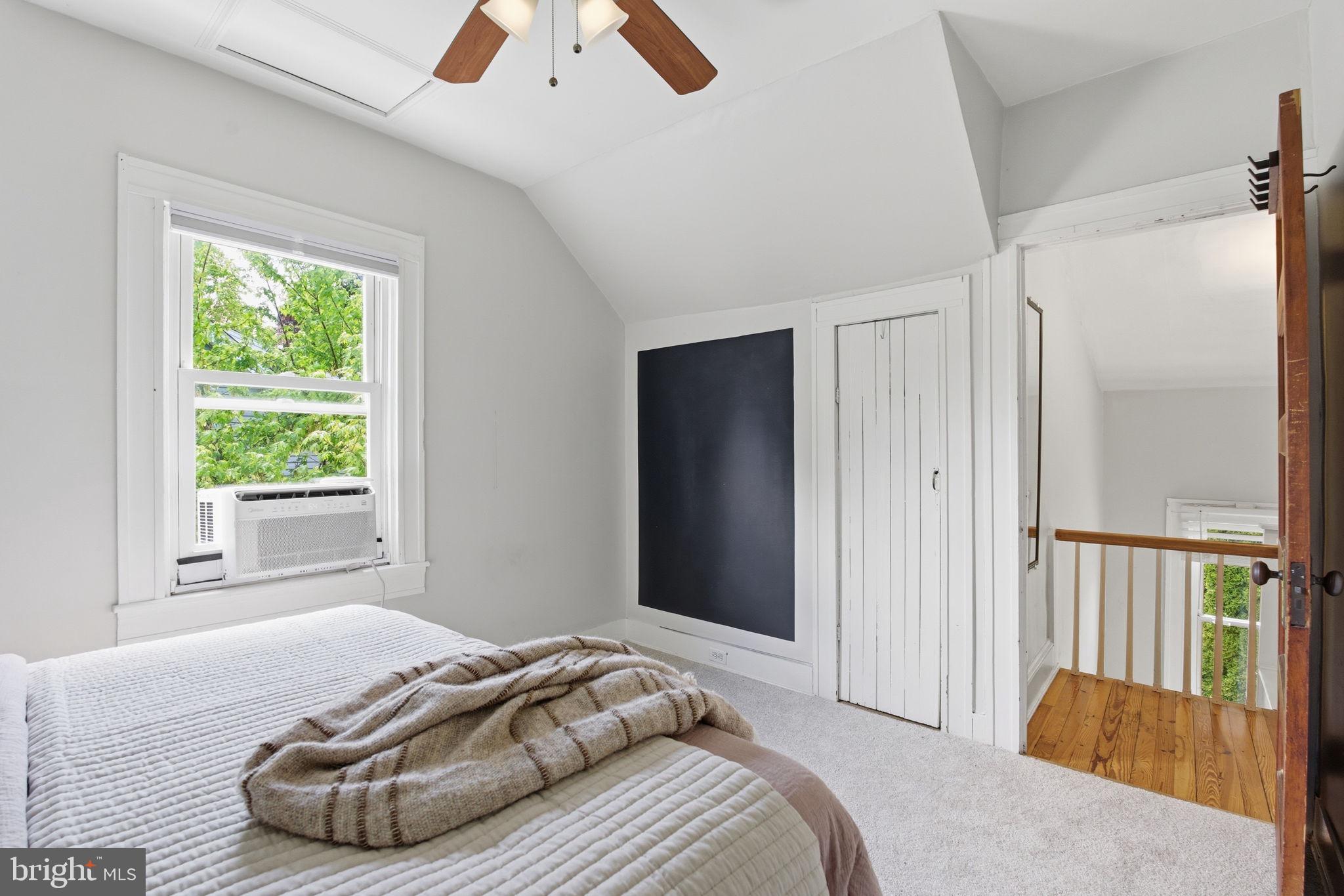 LAKE WALKER - Residential