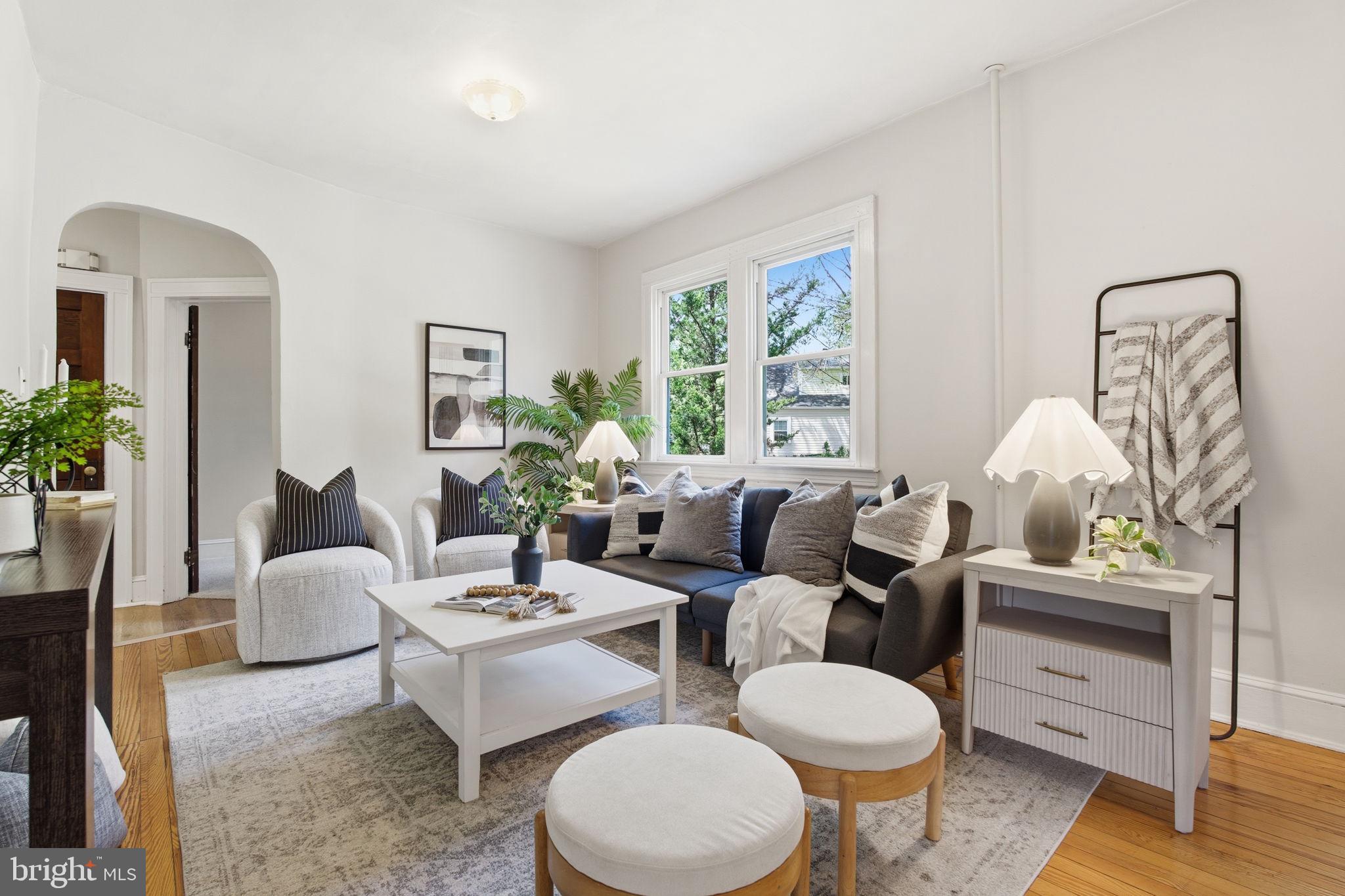 LAKE WALKER - Residential