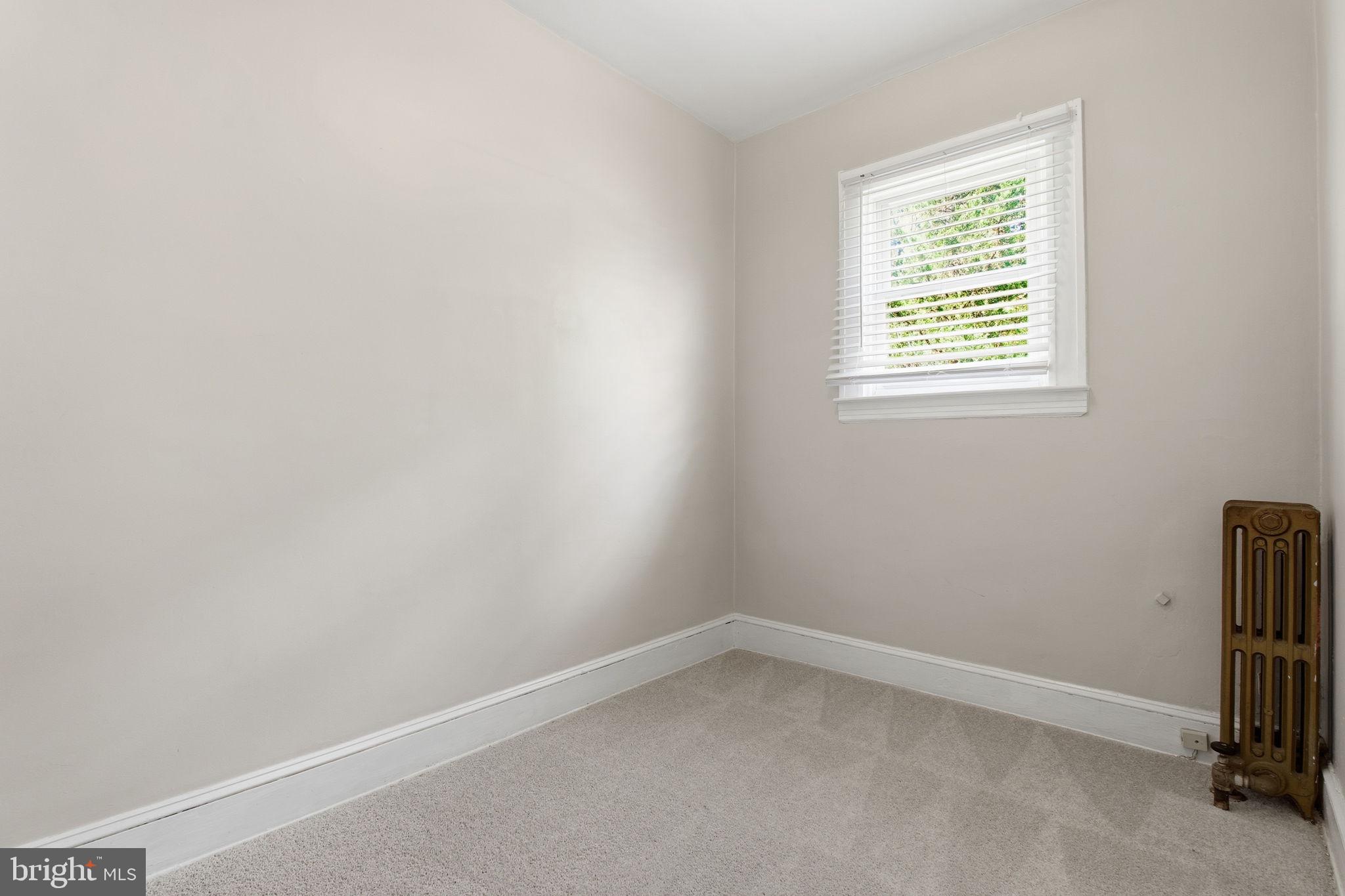 LAKE WALKER - Residential