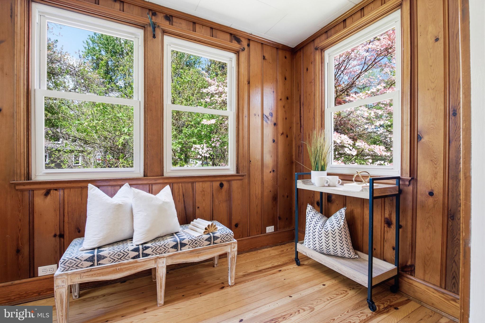 LAKE WALKER - Residential