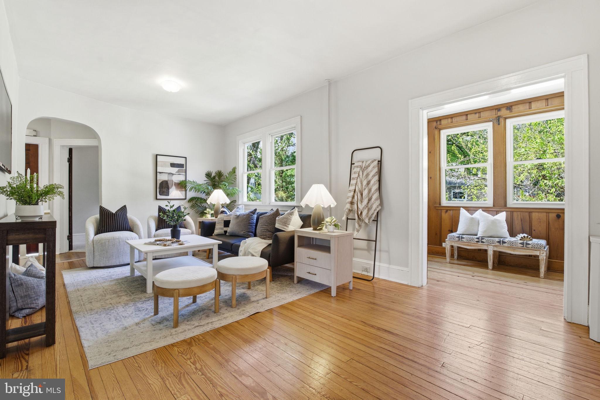 LAKE WALKER - Residential