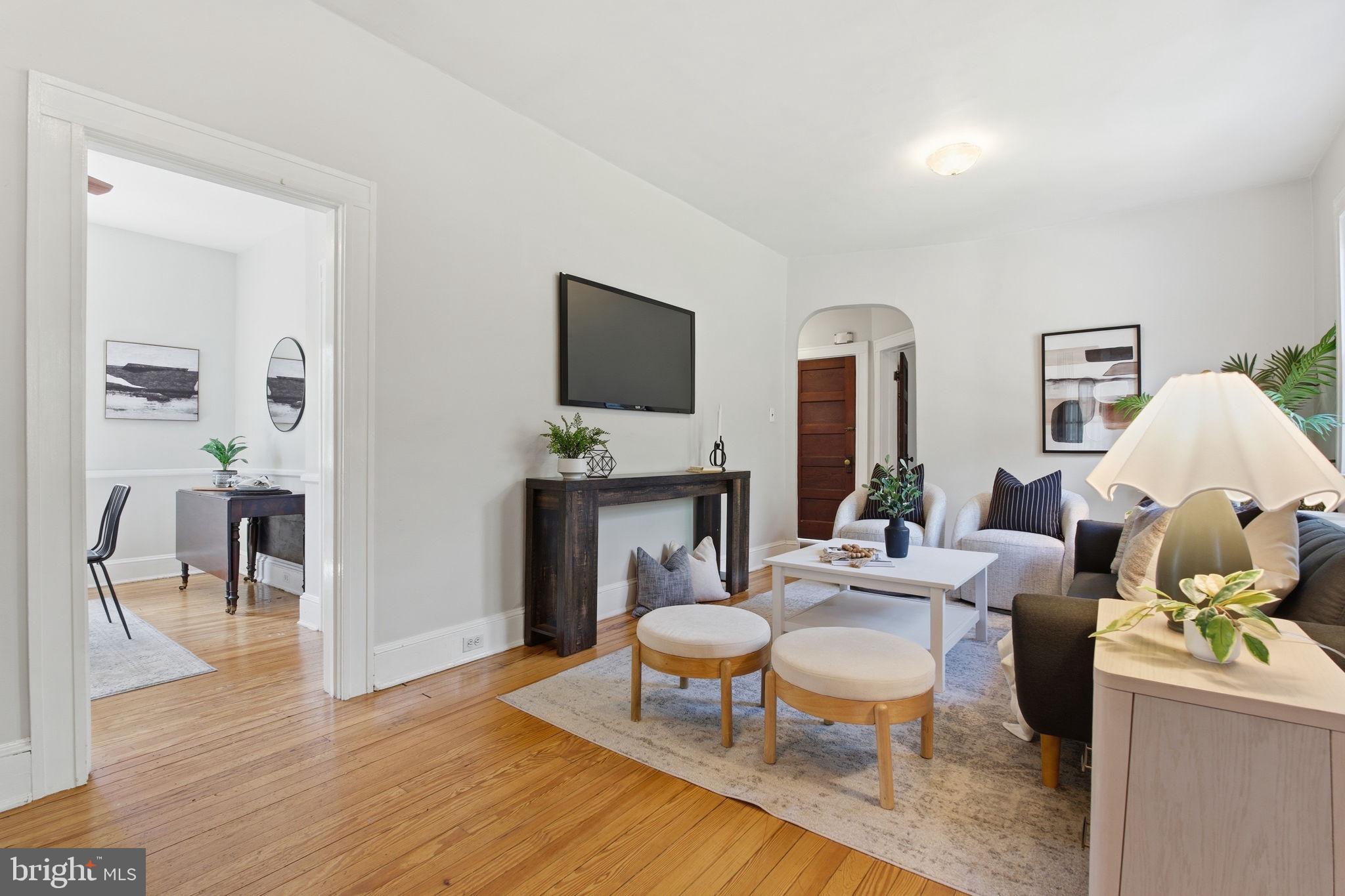 LAKE WALKER - Residential