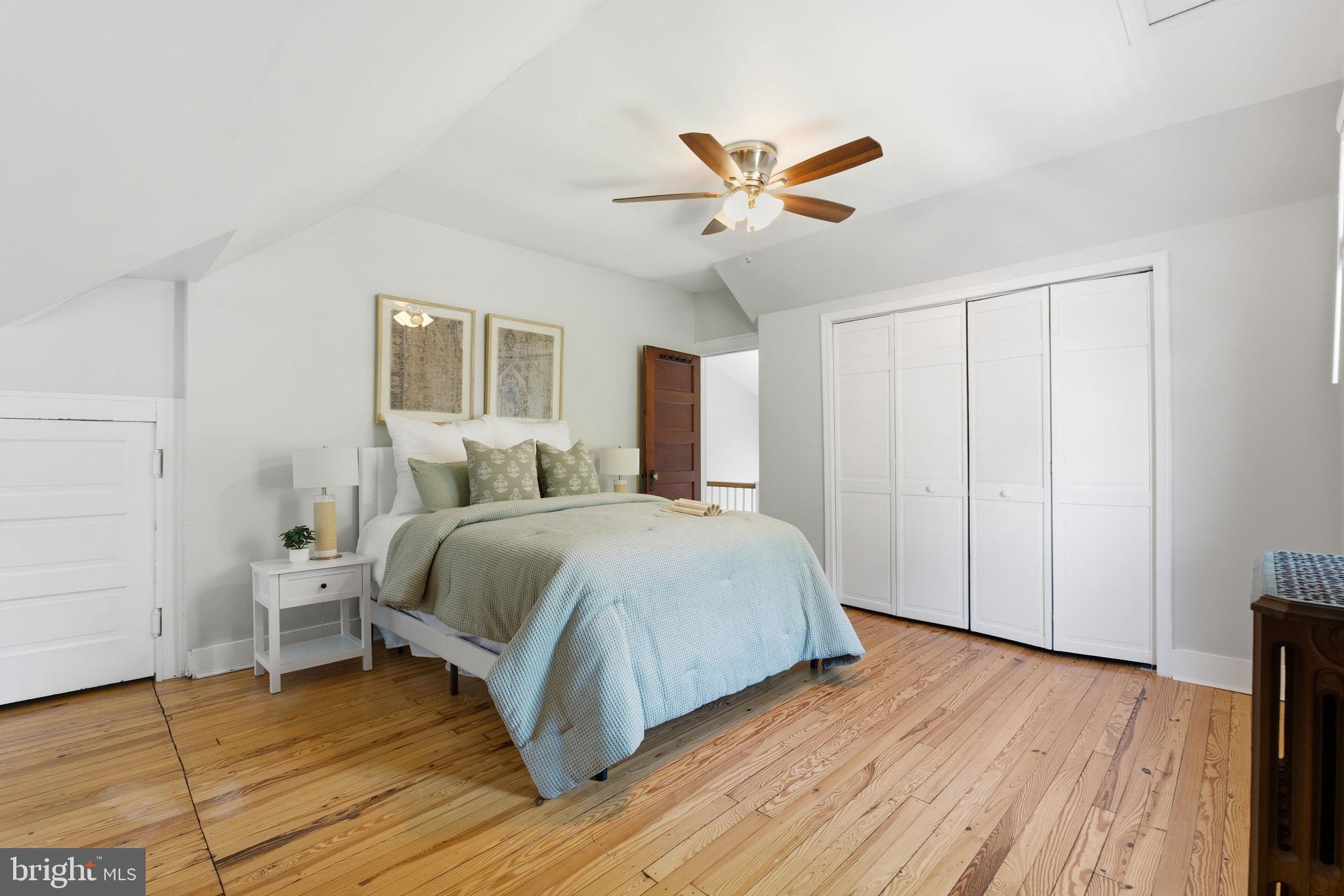 LAKE WALKER - Residential