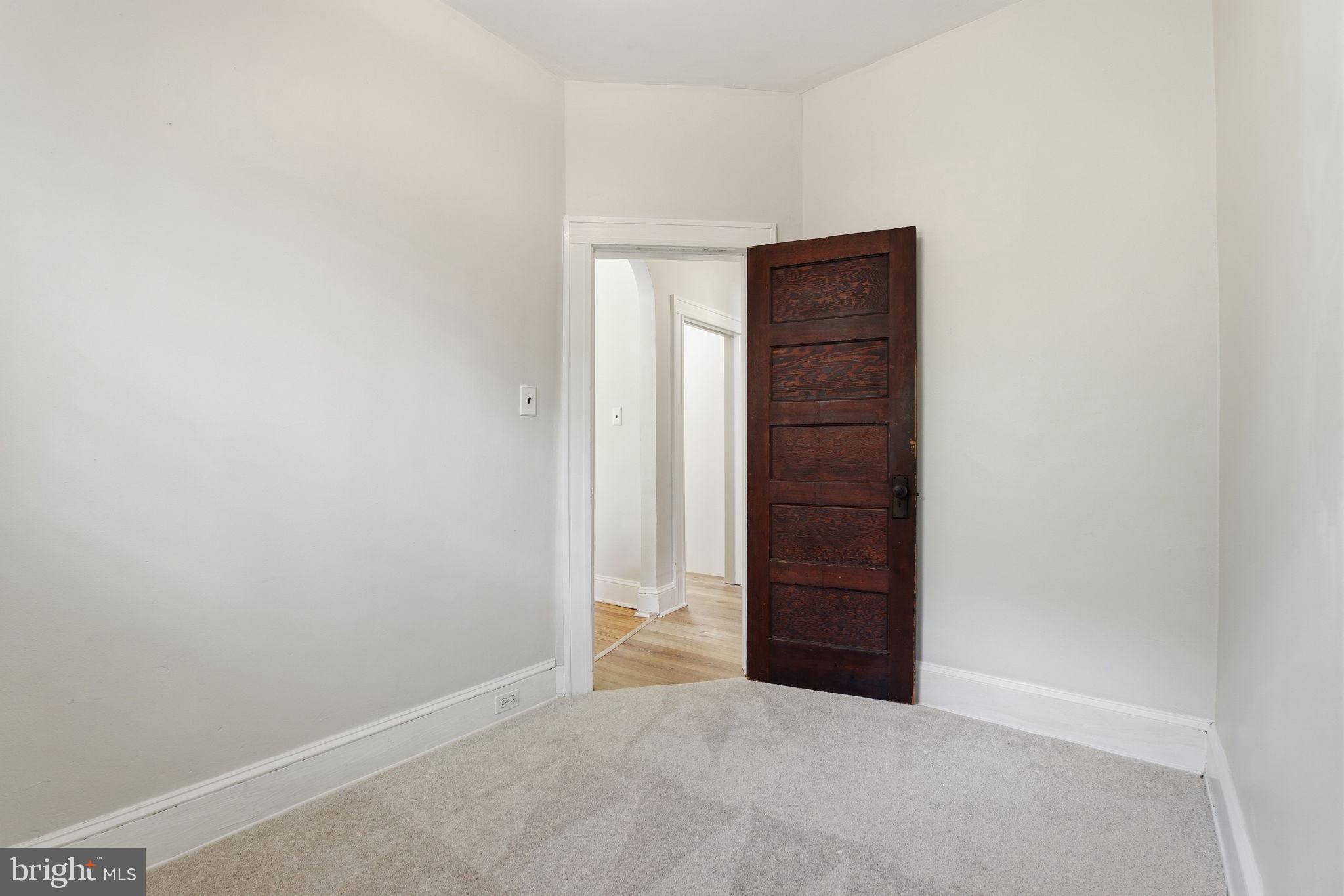 LAKE WALKER - Residential