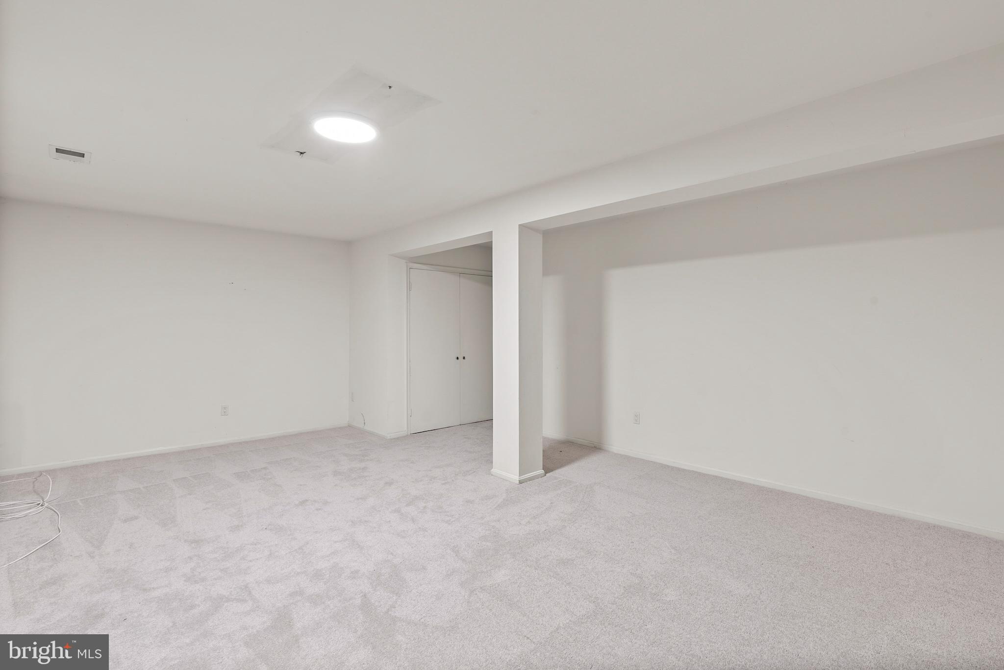 VILLAGE OF HICKORY RIDGE - Residential