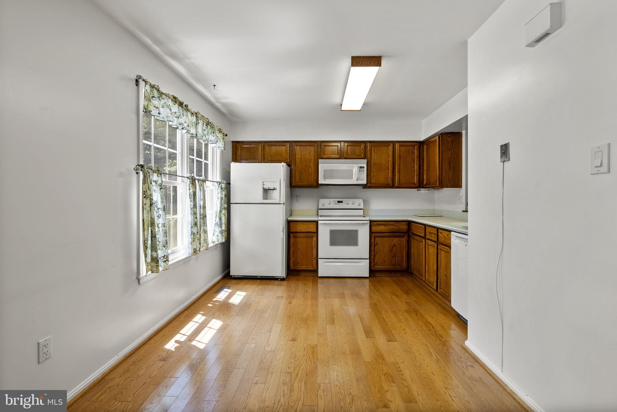 VILLAGE OF HICKORY RIDGE - Residential