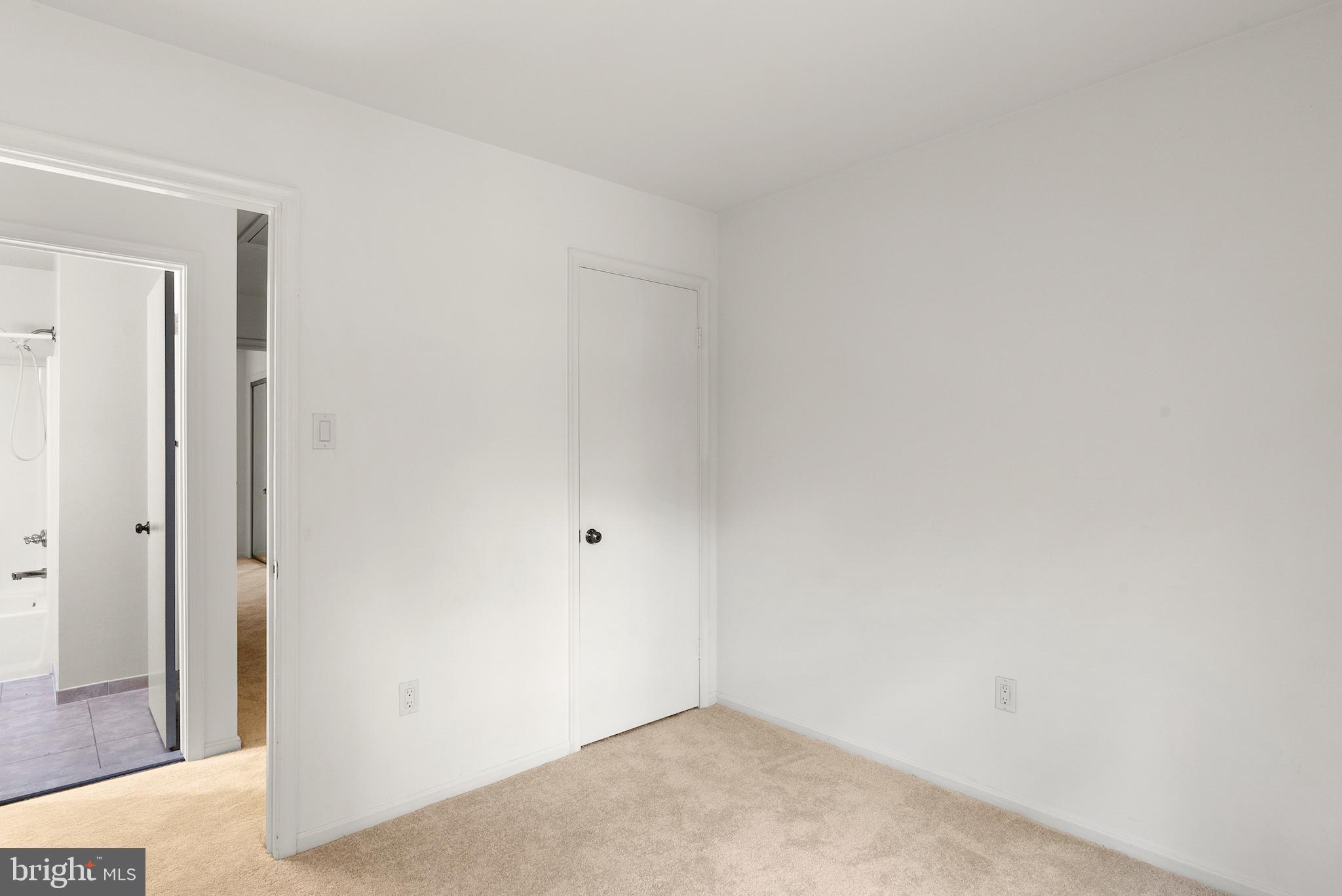 VILLAGE OF HICKORY RIDGE - Residential