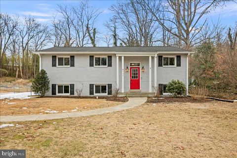 Photo of 8711 Millbrook Place, ALEXANDRIA, VA 22309 (MLS # VAFX2287698)