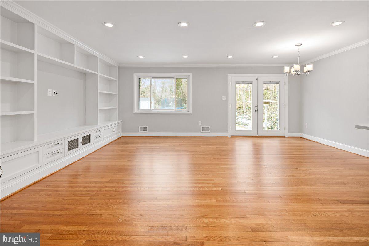 SEDGEWICK FOREST - Residential