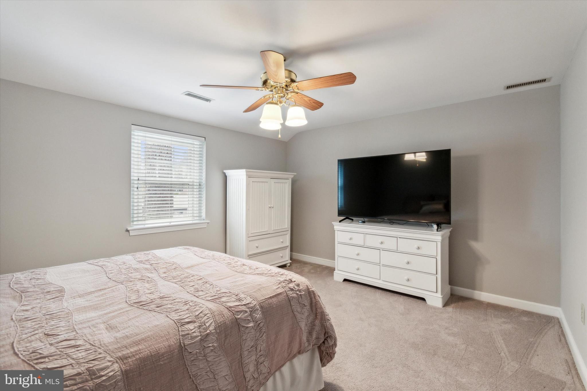 DEEPDALE - Residential